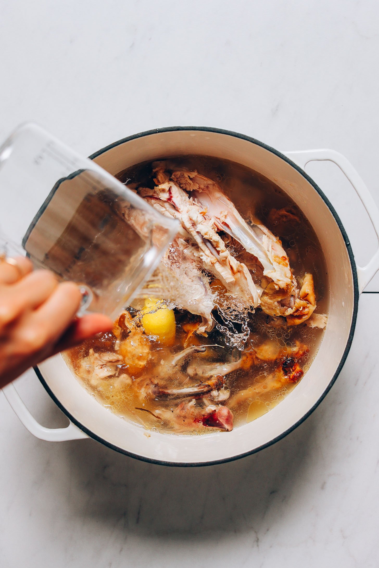 How-to-Make-Chicken-Bone-Broth-1-pot-3-ingredients-step-by-step-methods-chicken-bonebroth-glutenfree-recipe-minimalistbaker-20.jpg