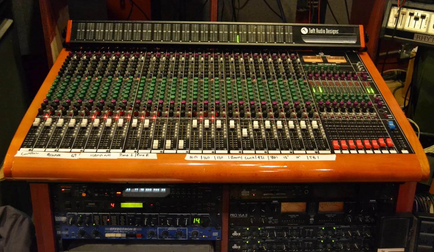 Toft ATB24 Console