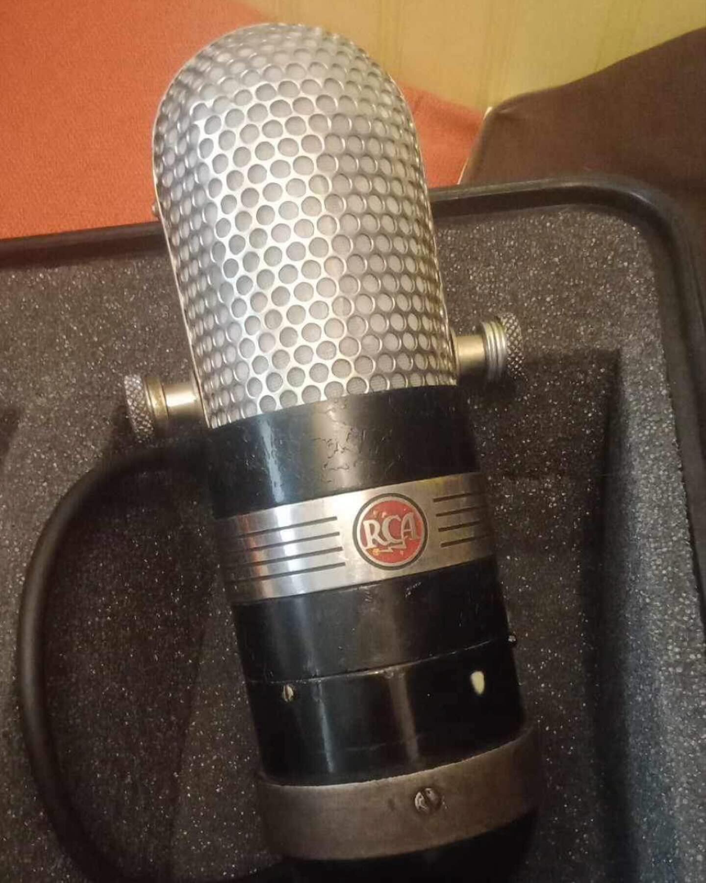 A huge thank you to our friend and ribbon microphone enthusiast @kriseckhardt340 for manufacturing a part to repair our super rare 1939 RCA 77-C microphone. We had just had it re-ribboned by ENAK and then the post broke off inside!