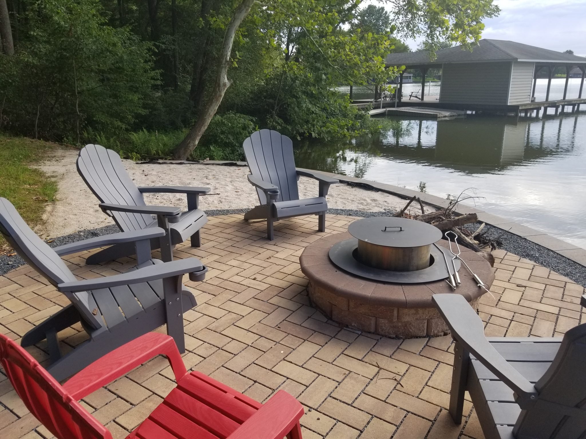 custom firepit lakeside in lake anna.jpeg