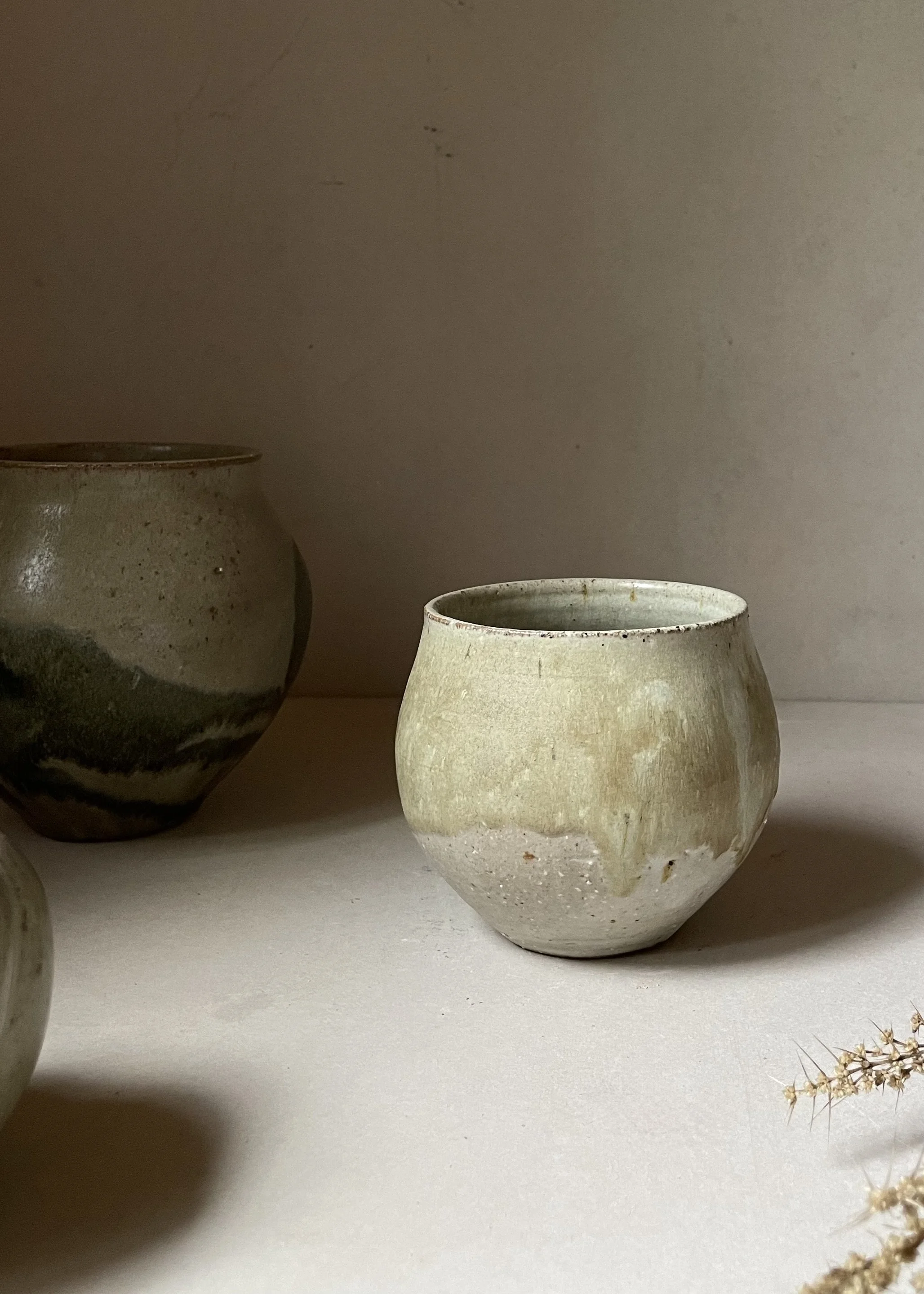 Round Ikebana Vase | Ochre Drip