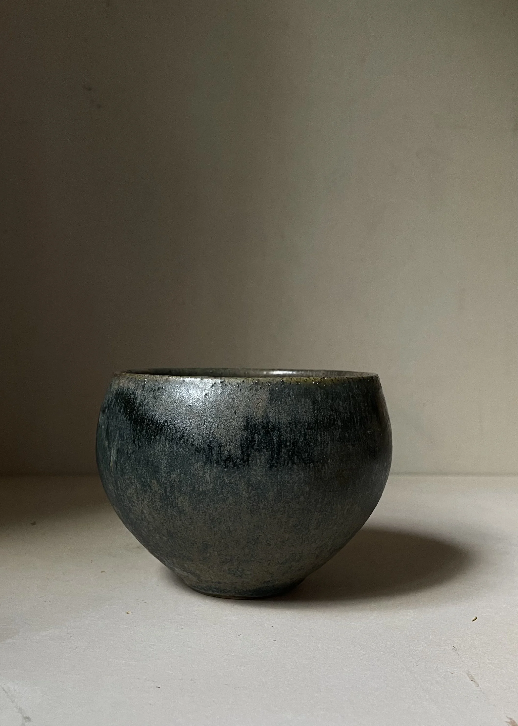 Round Ikebana Vase | Selvedge Drip