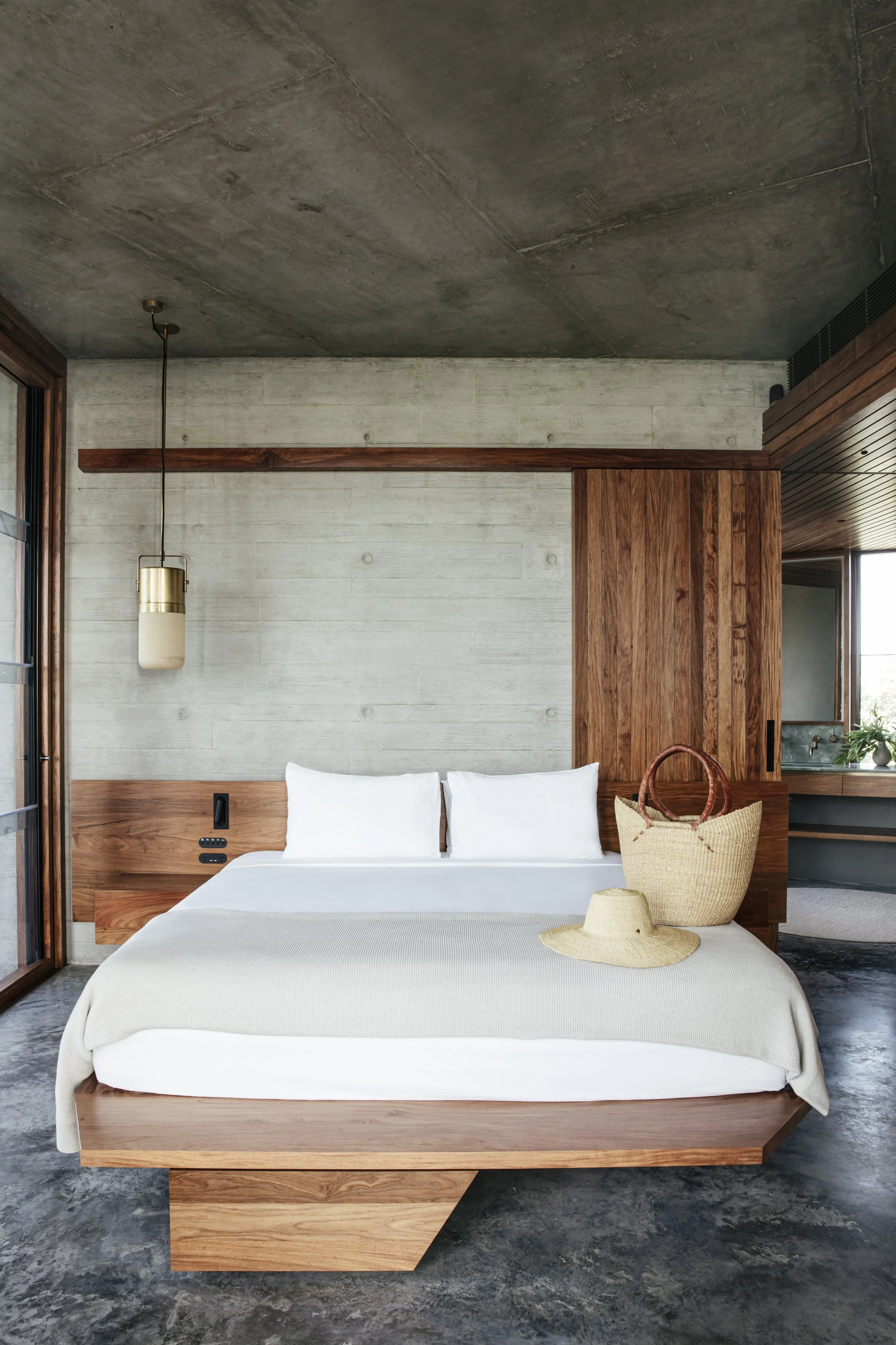 EliseHassey_TheHouse_LizardIsland_1225.jpg