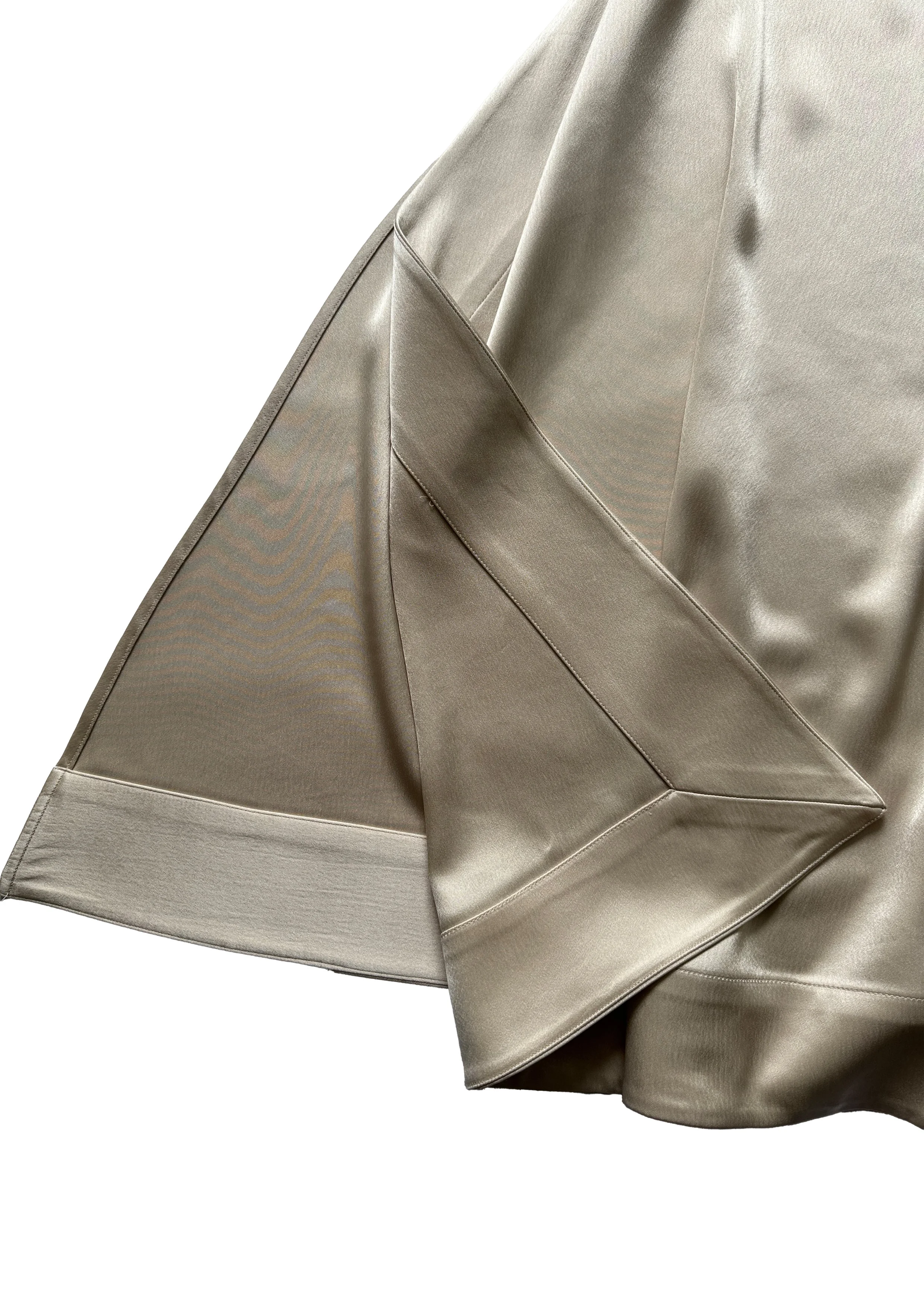 detailrobe.jpg
