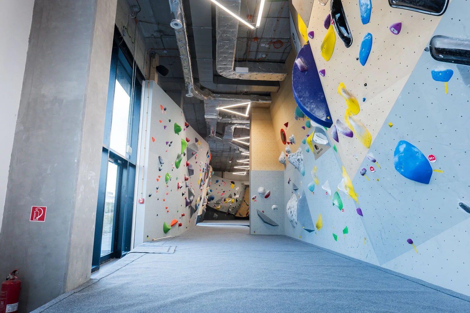 lezecka-stena-blockdock-bratislava-lezenie-37.jpg