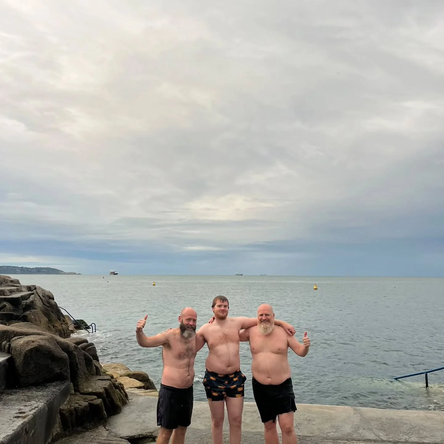 A quiet night at the 40ft earlier....

#menhelpingmen #menscommunity #40ft