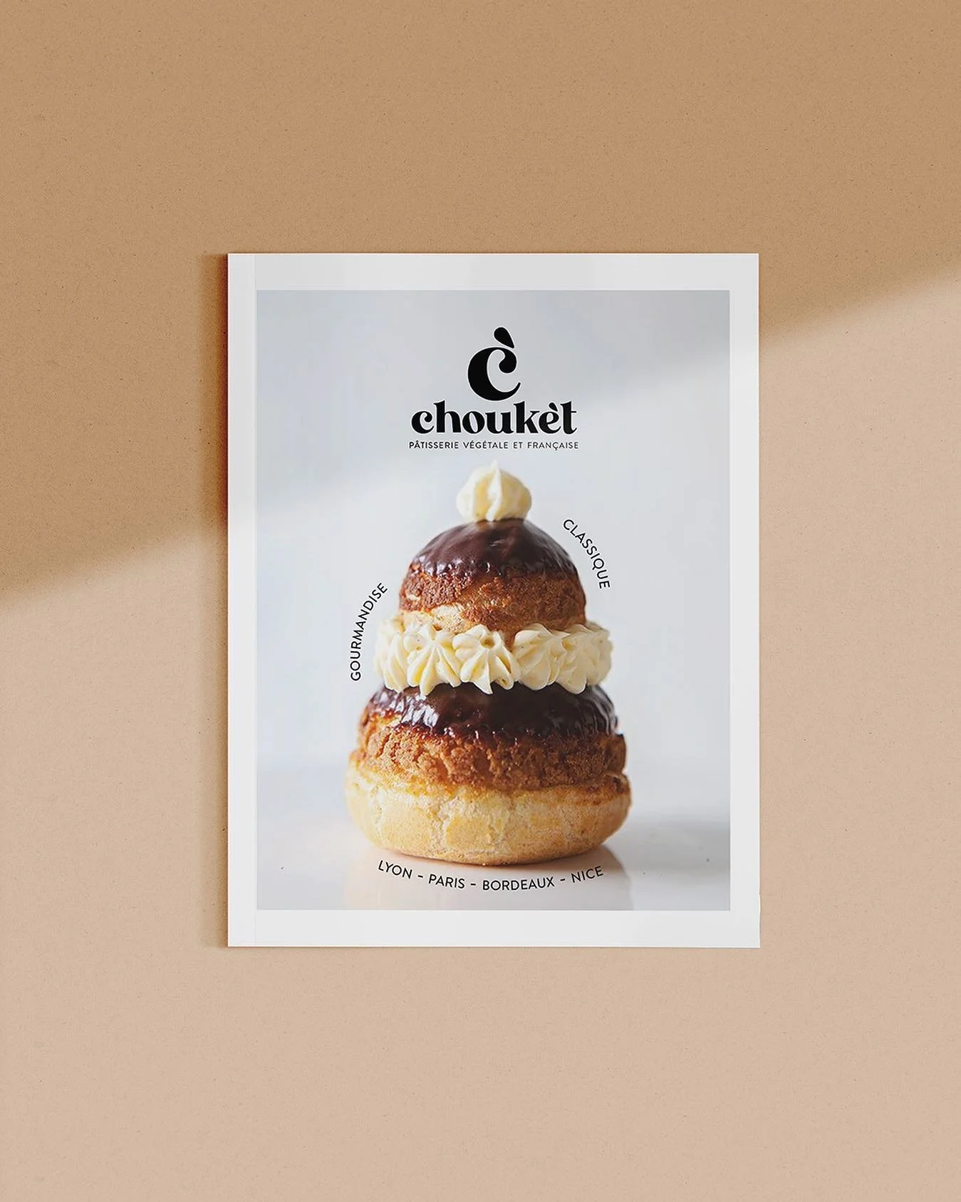 Gourmandise du mardi : la religieuse 😇

Alors si vous en trouvez en version v&eacute;g&eacute;tale, appelez-moi, &eacute;crivez-moi en mp, envoyez-moi un courrier postal, peu importe je veux savoir ! 🕊

En attendant j&rsquo;ai imagin&eacute; ce fly