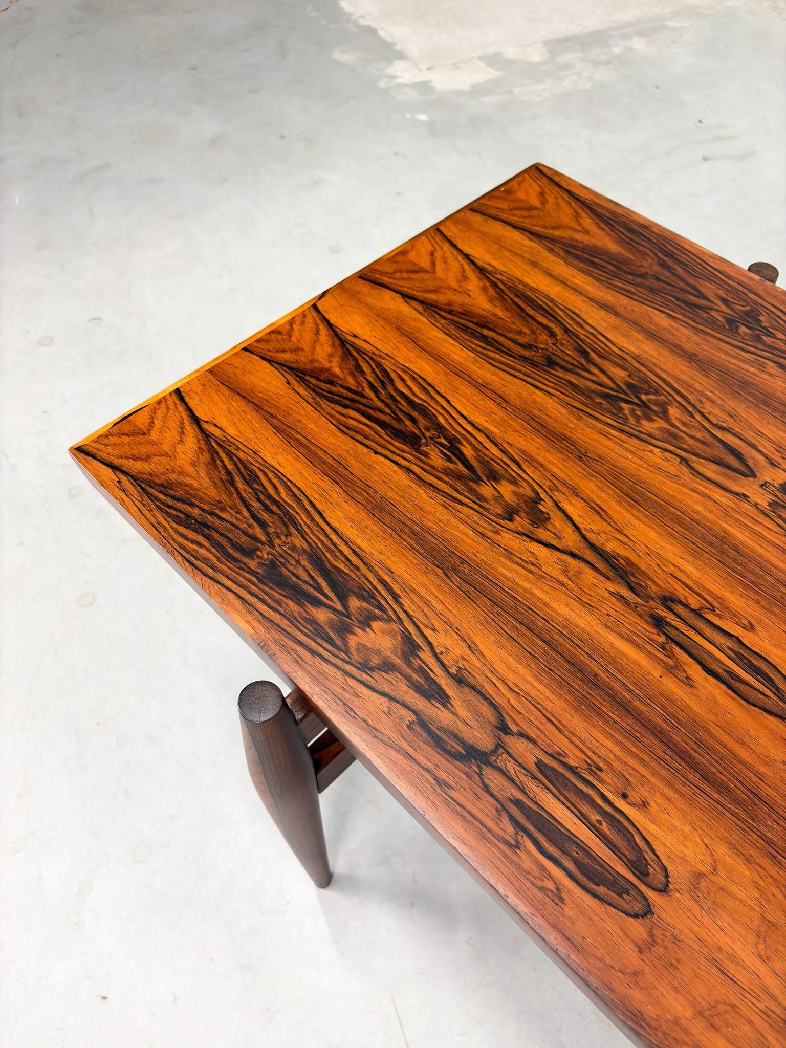 Deense Mid-century Salontafel van Palissander (9).jpeg