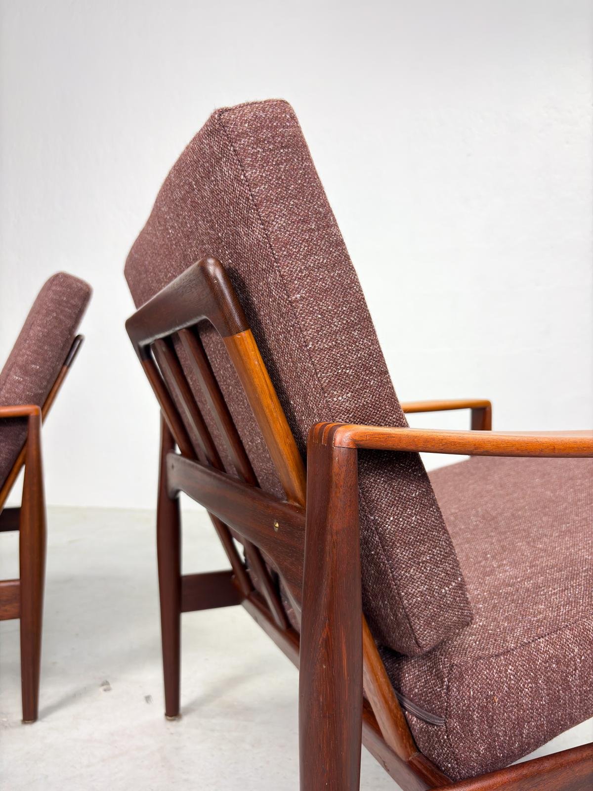 'EK' Fauteuil van Illum Wikkelsø voor N. Eilersen (5).jpeg