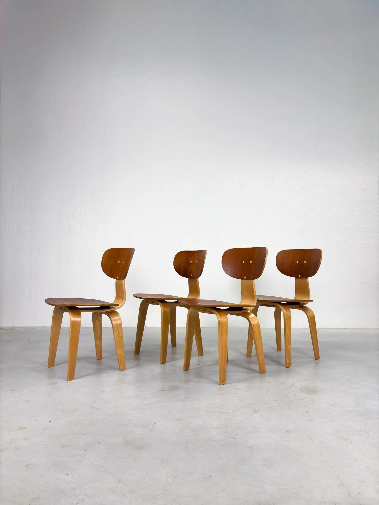 Set 'SB16' Eetkamerstoelen van Cees Braakman voor Pastoe