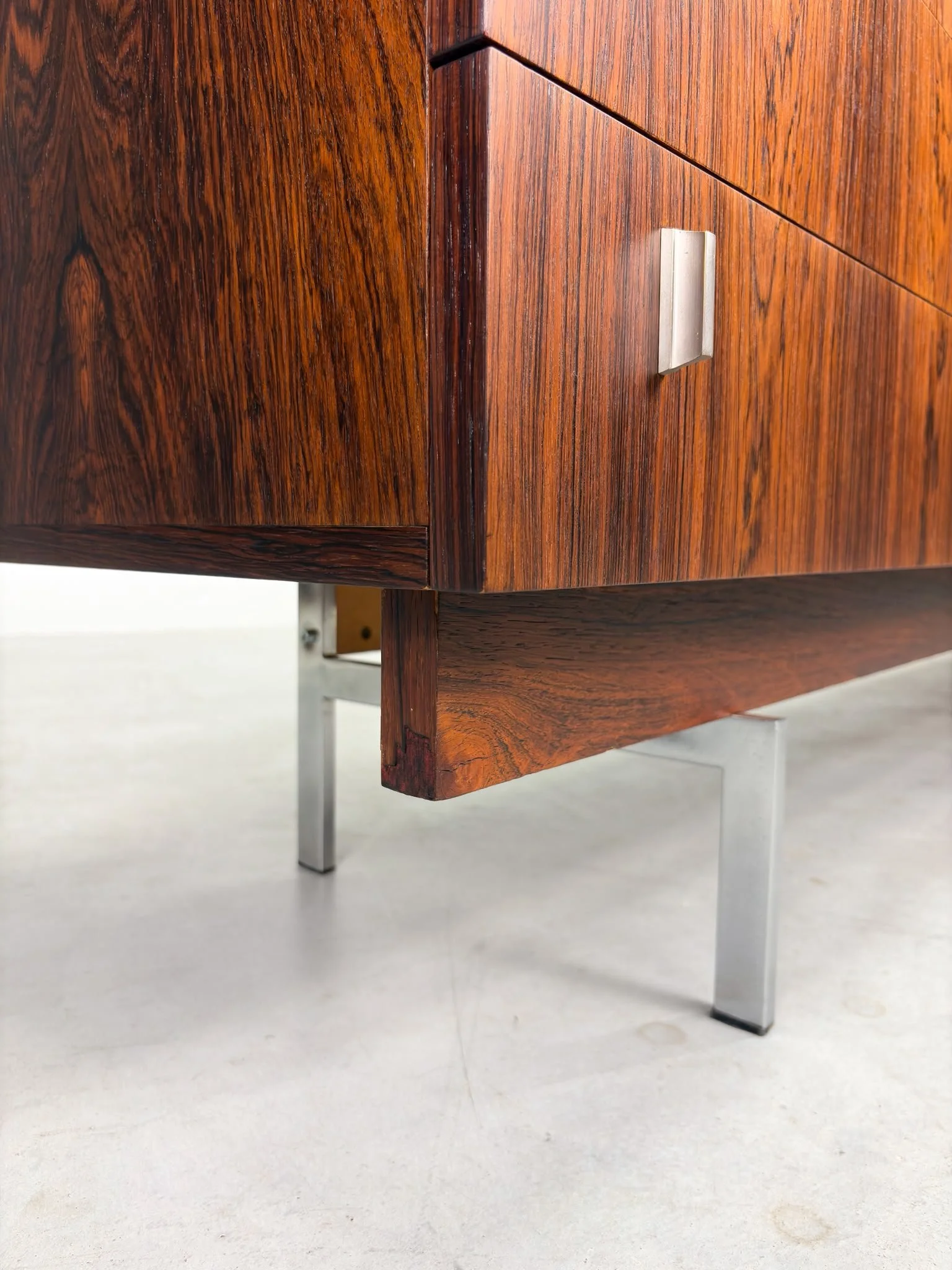 Zeldzaam 'Propos' Sideboard in Palissander van Hulmefa (13).jpeg