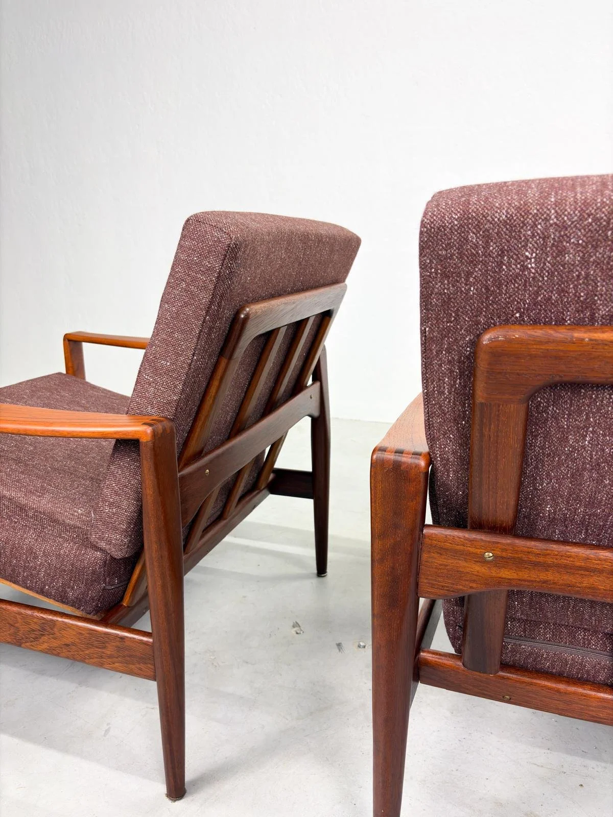 'EK' Fauteuil van Illum Wikkelsø voor N. Eilersen (6).jpeg