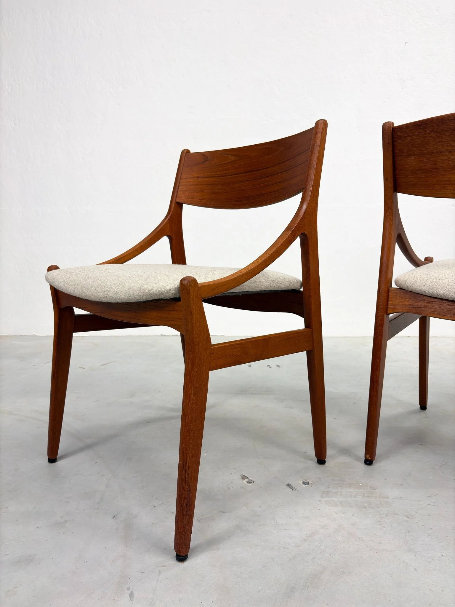 Set Mid-century Eetkamerstoelen van Vestervig Eriksen (11).jpeg