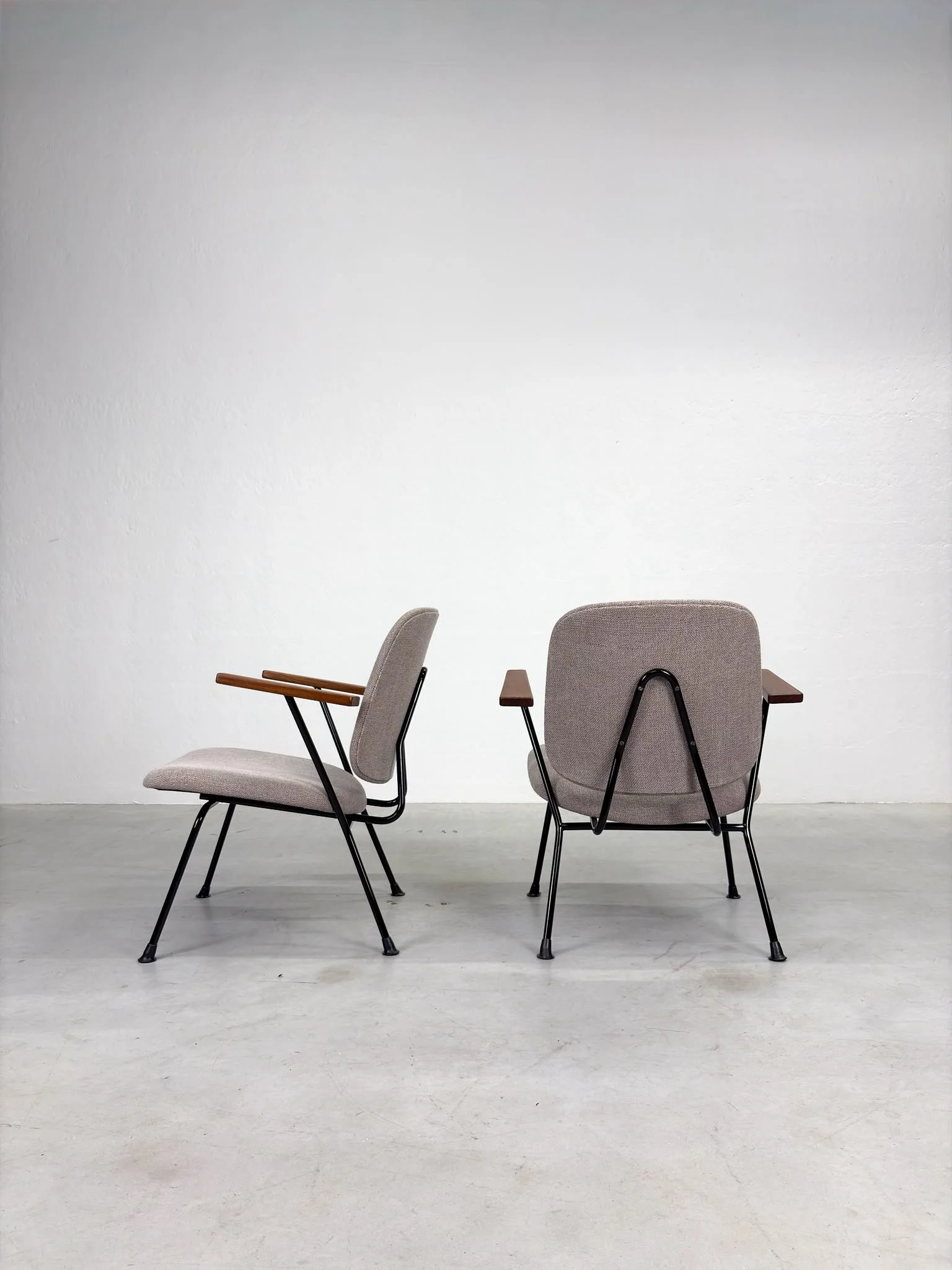 Set 'Nr. 12' Fauteuils van Gijs van der Sluis (1).jpeg
