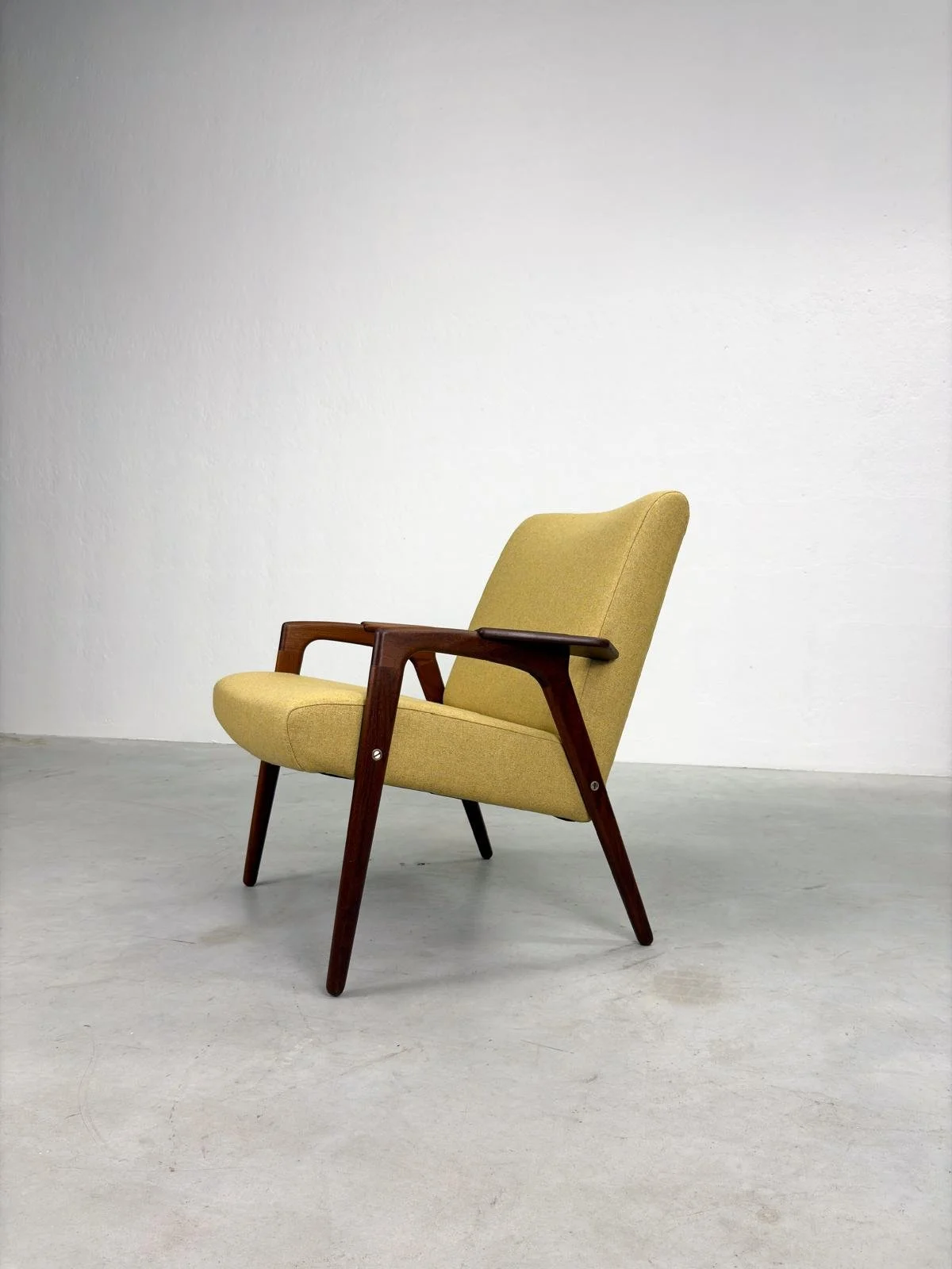 Pastoe 'Ruster' Fauteuil van Yngve Ekström Laag (13).jpeg