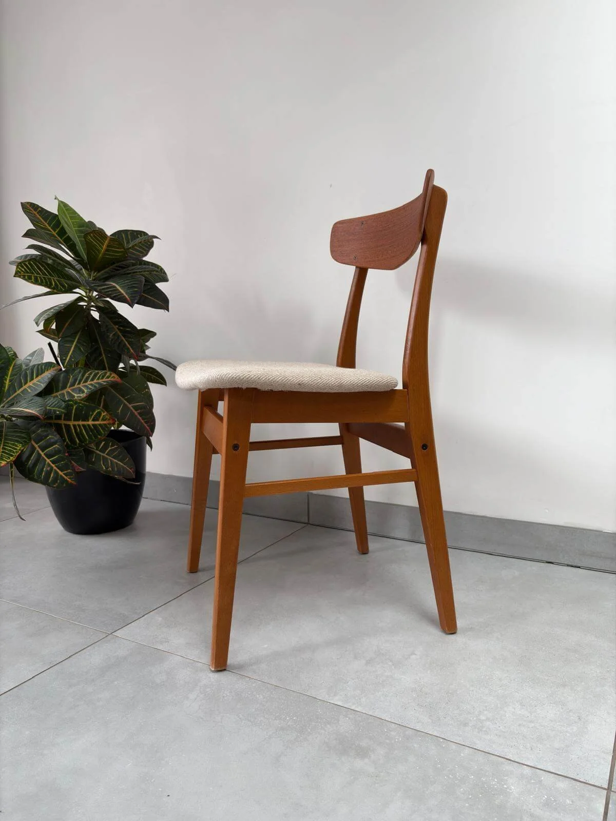 Vintage Scandinavische Eetkamerstoelen Farstrup (3).jpg
