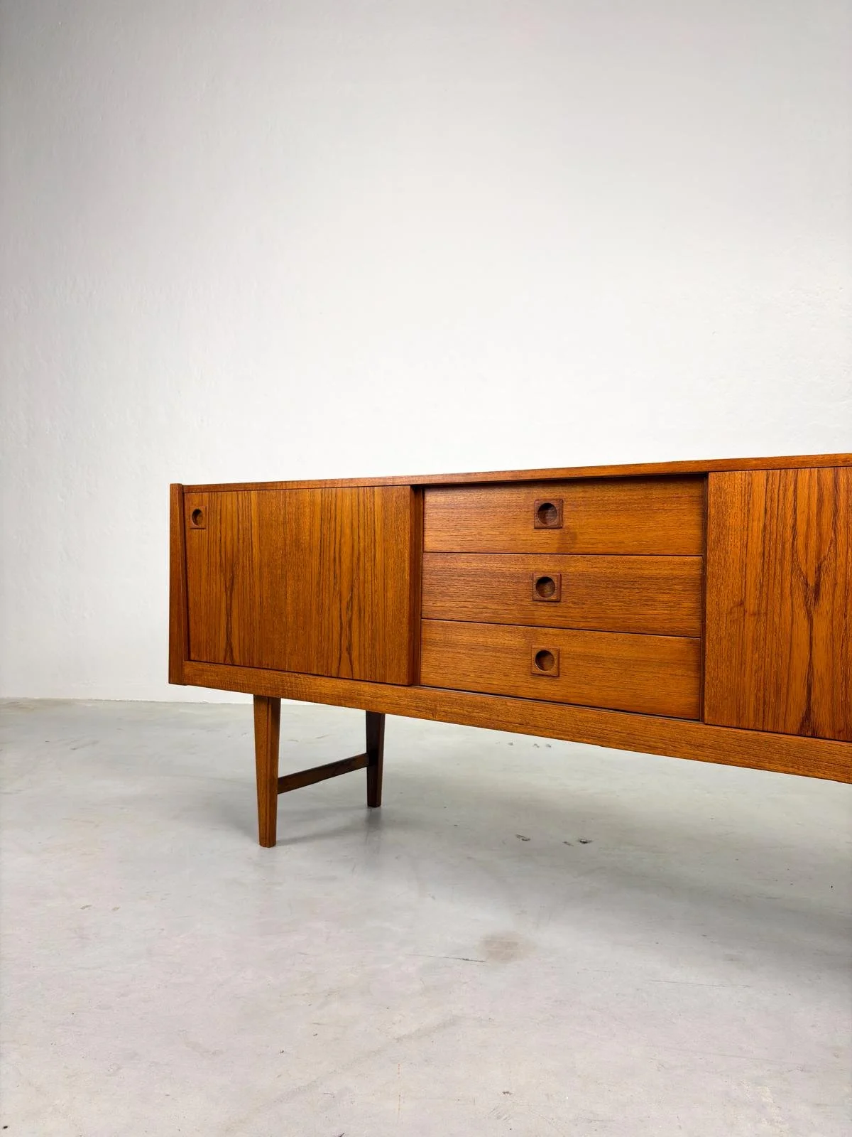 Mid-century Sideboard van Mahjongg Vlaardingen (8).jpeg