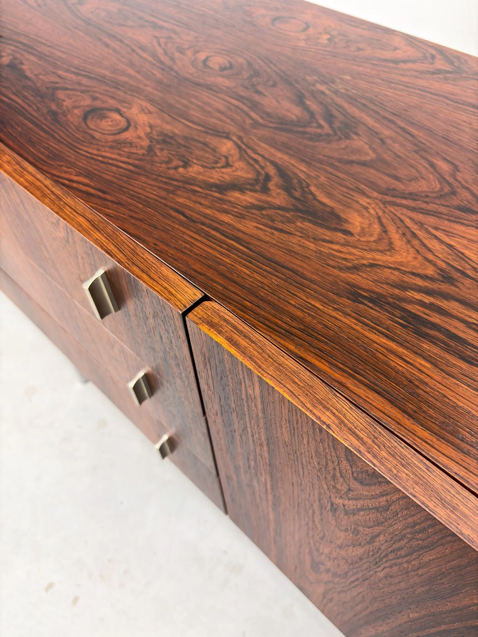 Zeldzaam 'Propos' Sideboard in Palissander van Hulmefa (22).jpeg