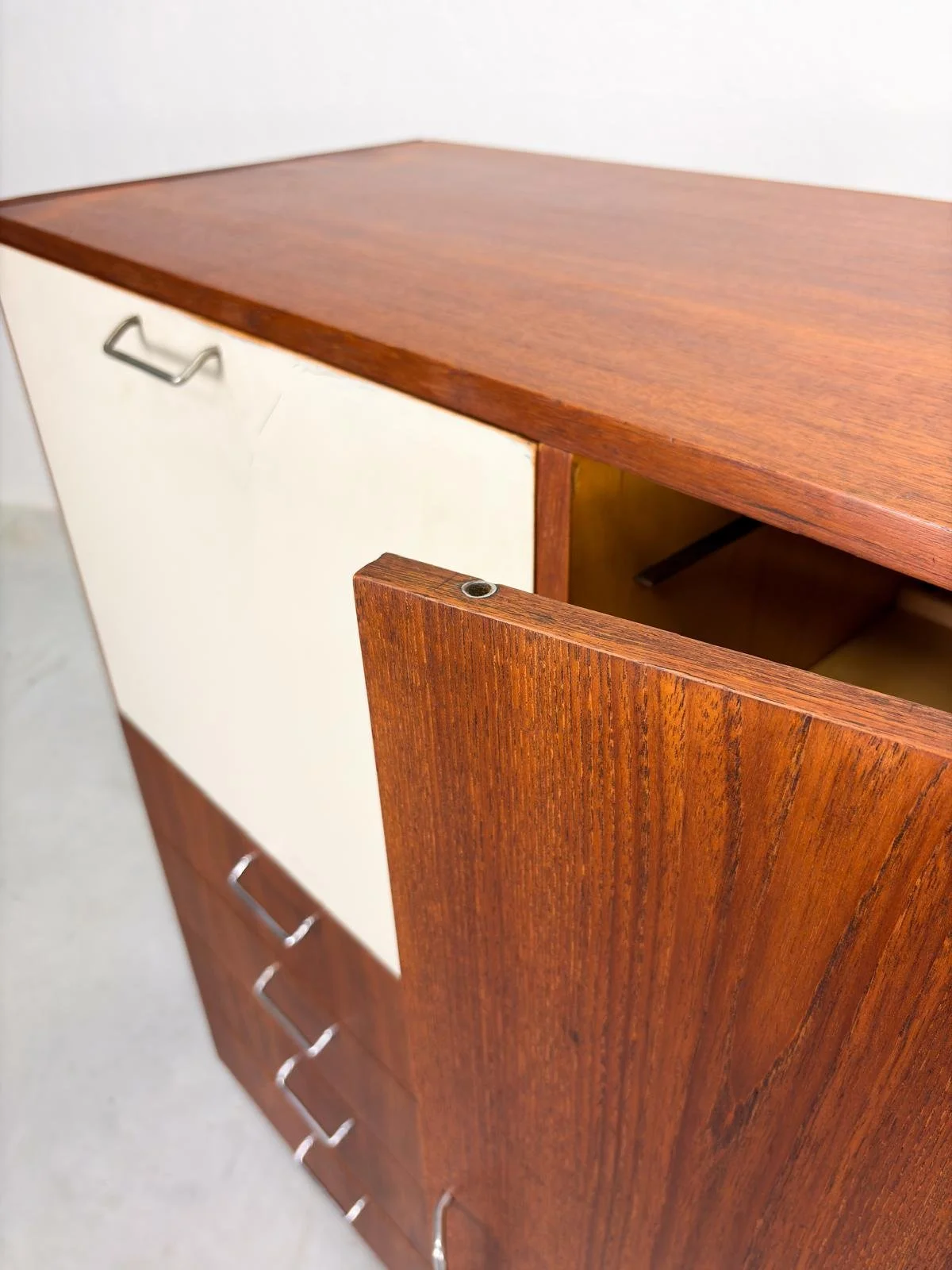 Pastoe 'Made to Measure' Dressoir van Cees Braakman (3).jpeg