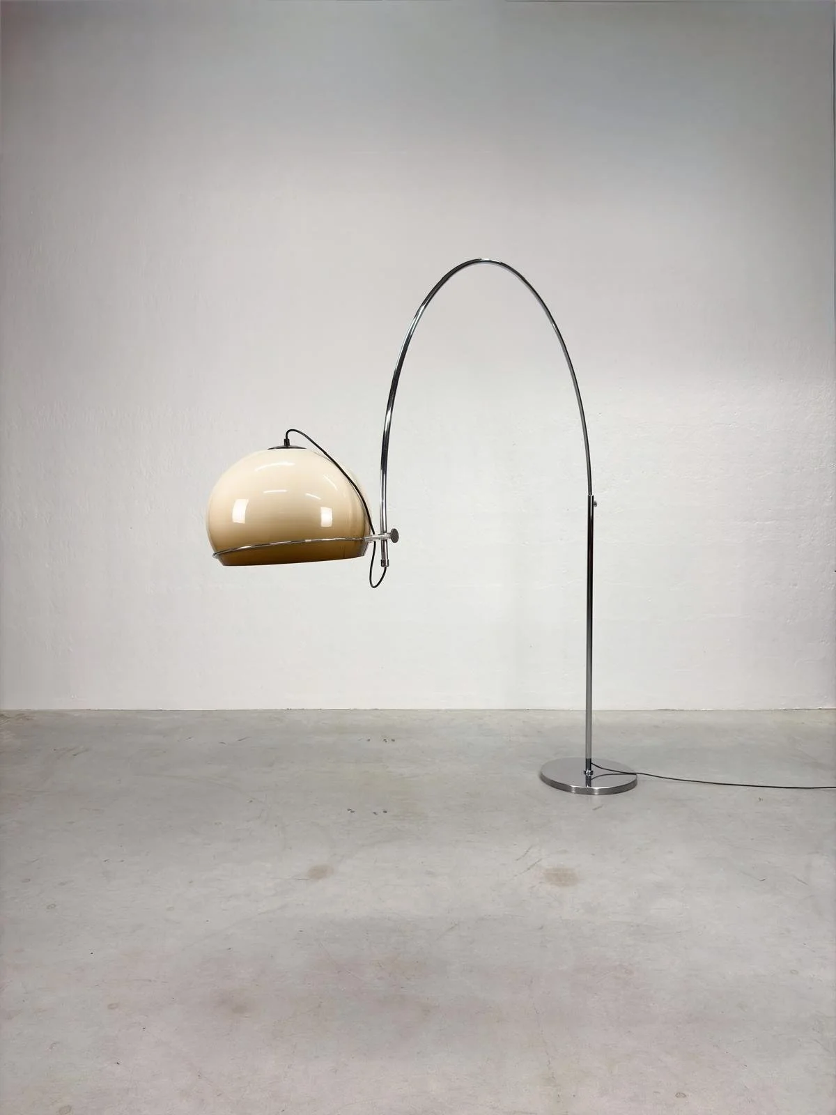 XXL Space Age Boog Vloerlamp (1).jpeg