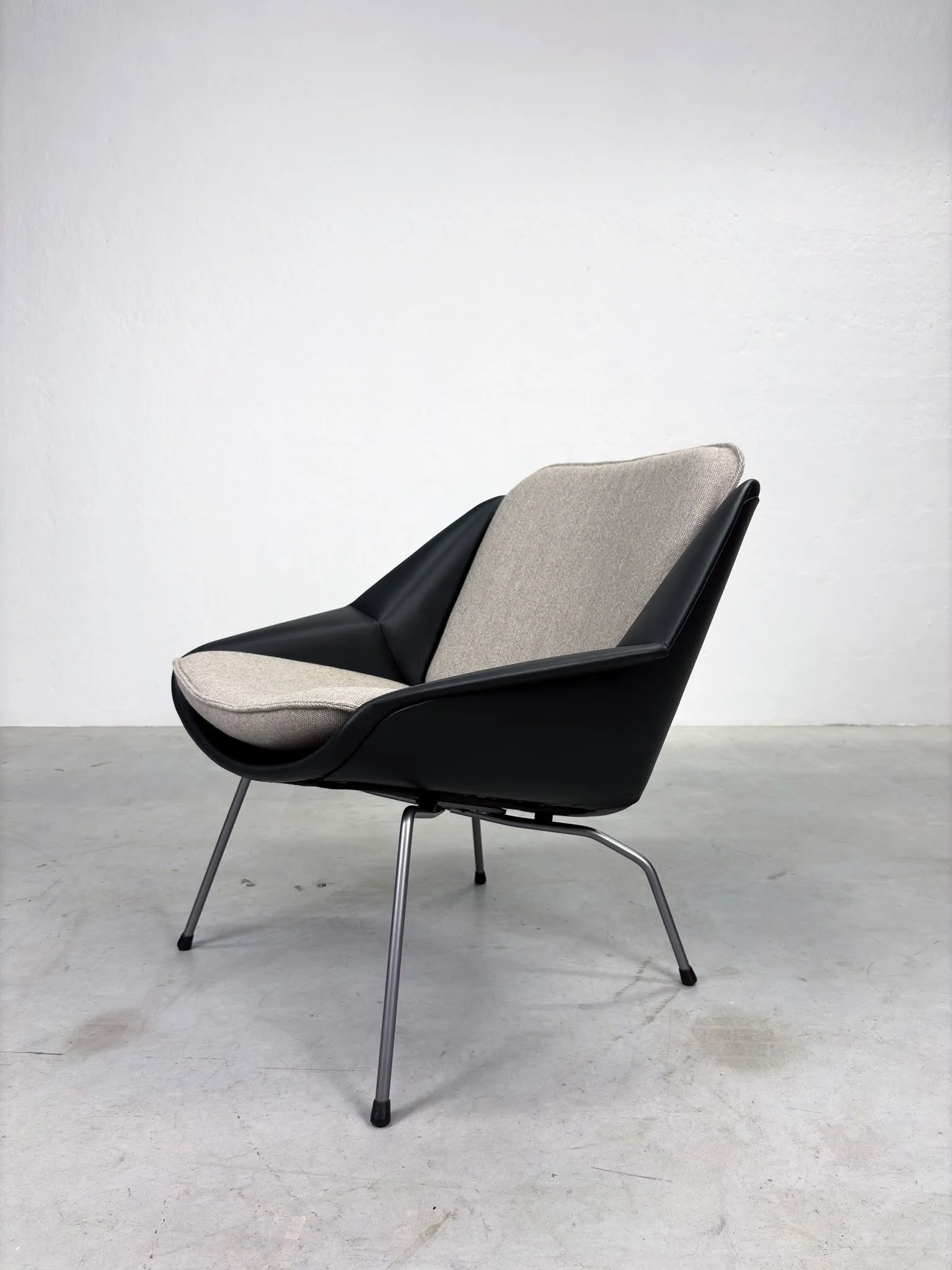 'FM04' Fauteuil van Cees Braakman voor Pastoe (10).jpeg