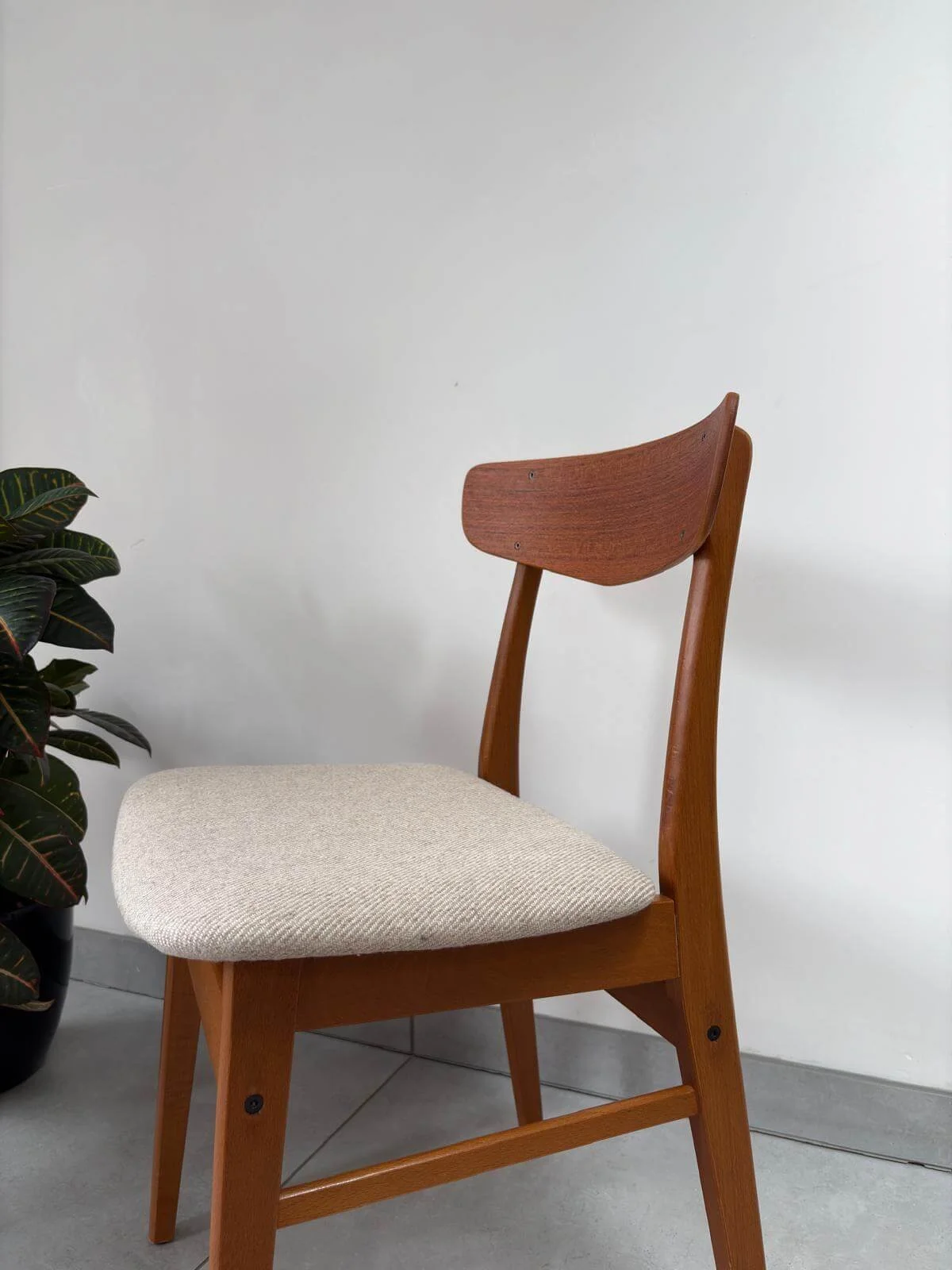 Vintage Scandinavische Eetkamerstoelen Farstrup (12).jpg