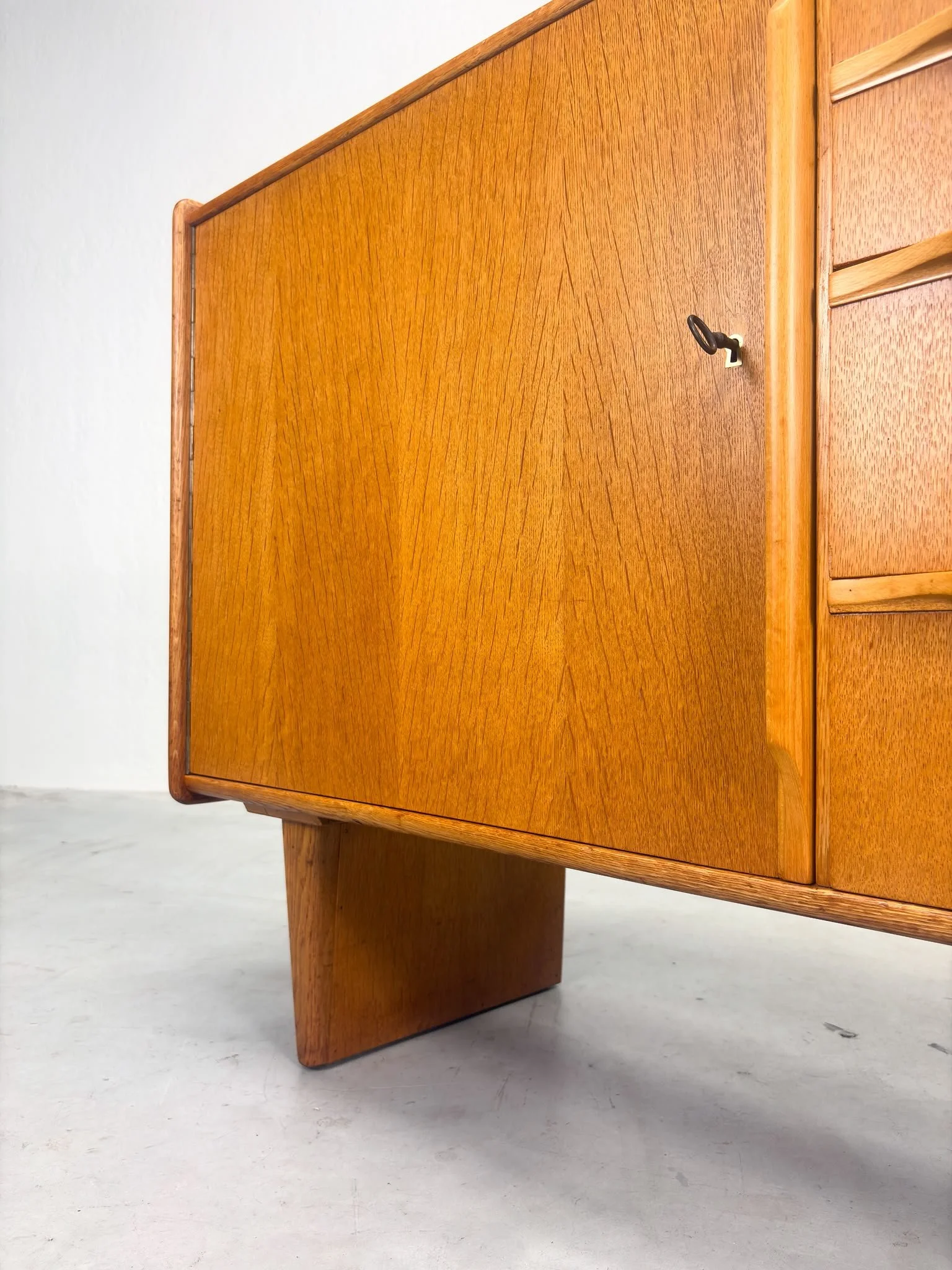 'DE01' Dressoir van Cees Braakman voor Pastoe (6).jpeg