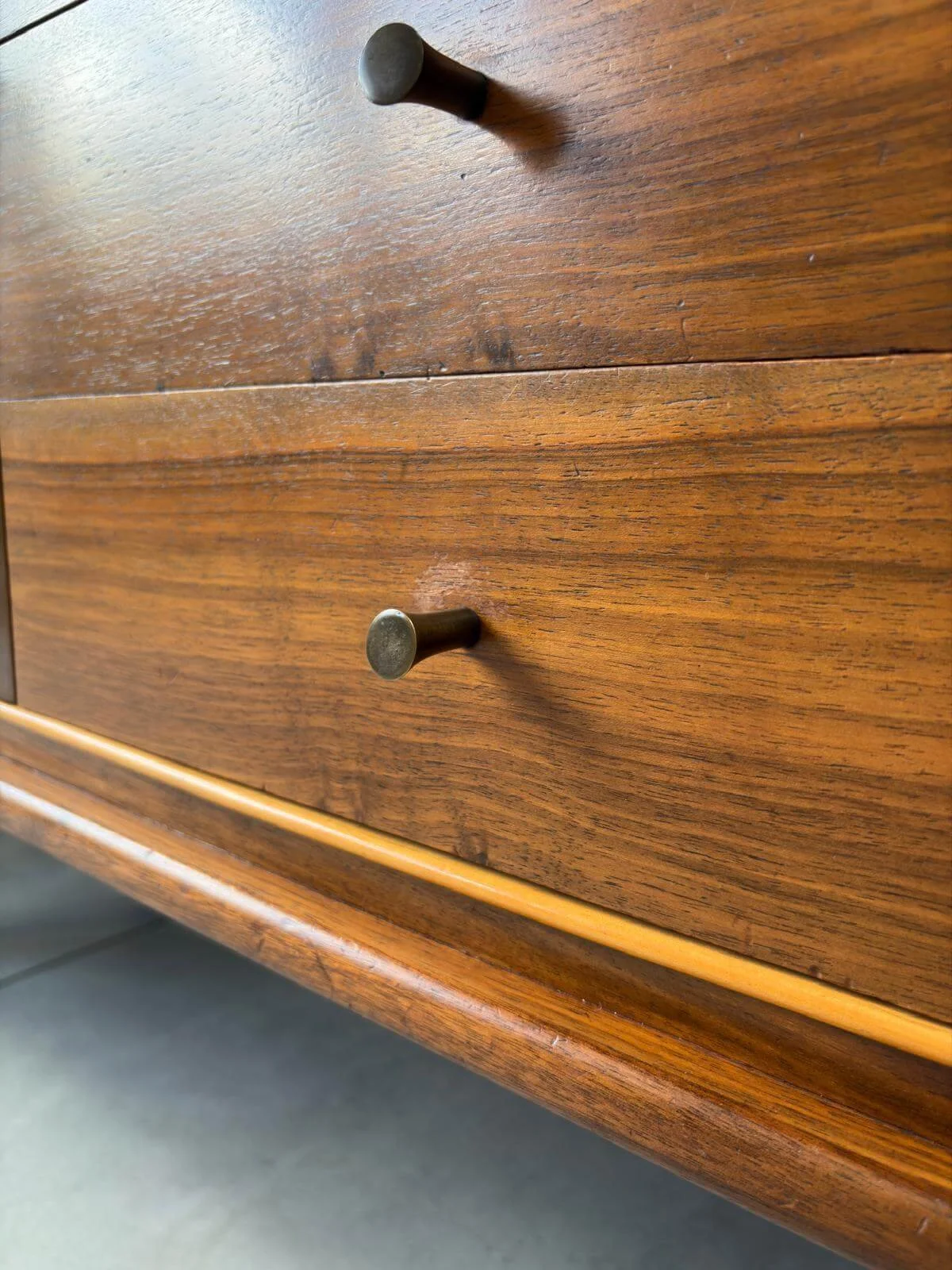Uniek Vintage Mid-century Dressoir van Teak (14).jpg