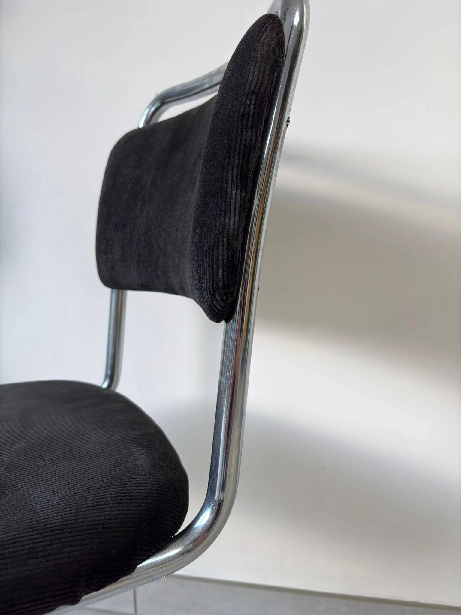 Vintage eetkamerstoel Gispen model 101 (11).jpg