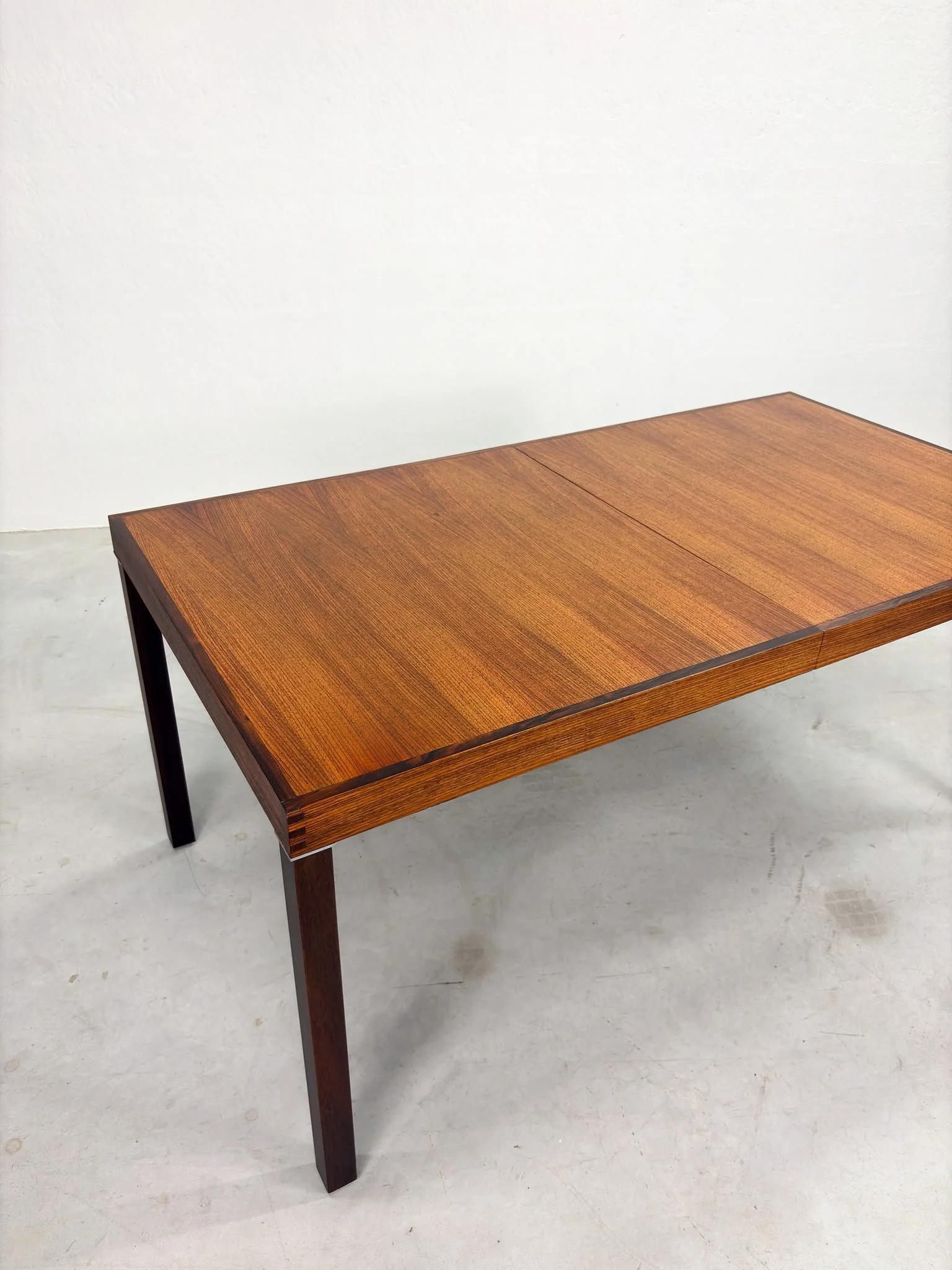 Uitschuifbare Eettafel van Inger Klingenberg voor Fristho (15).jpeg