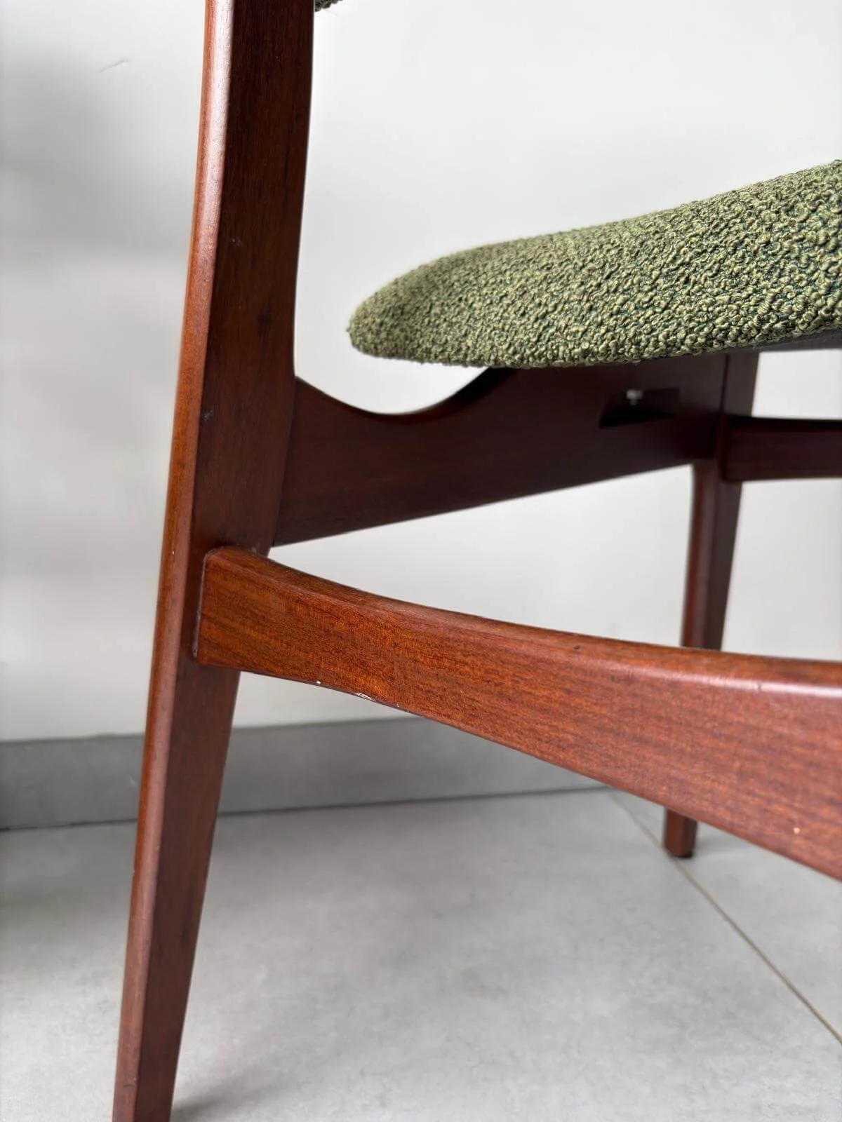 Set vintage Deens Design Eetkamerstoelen (10).jpg
