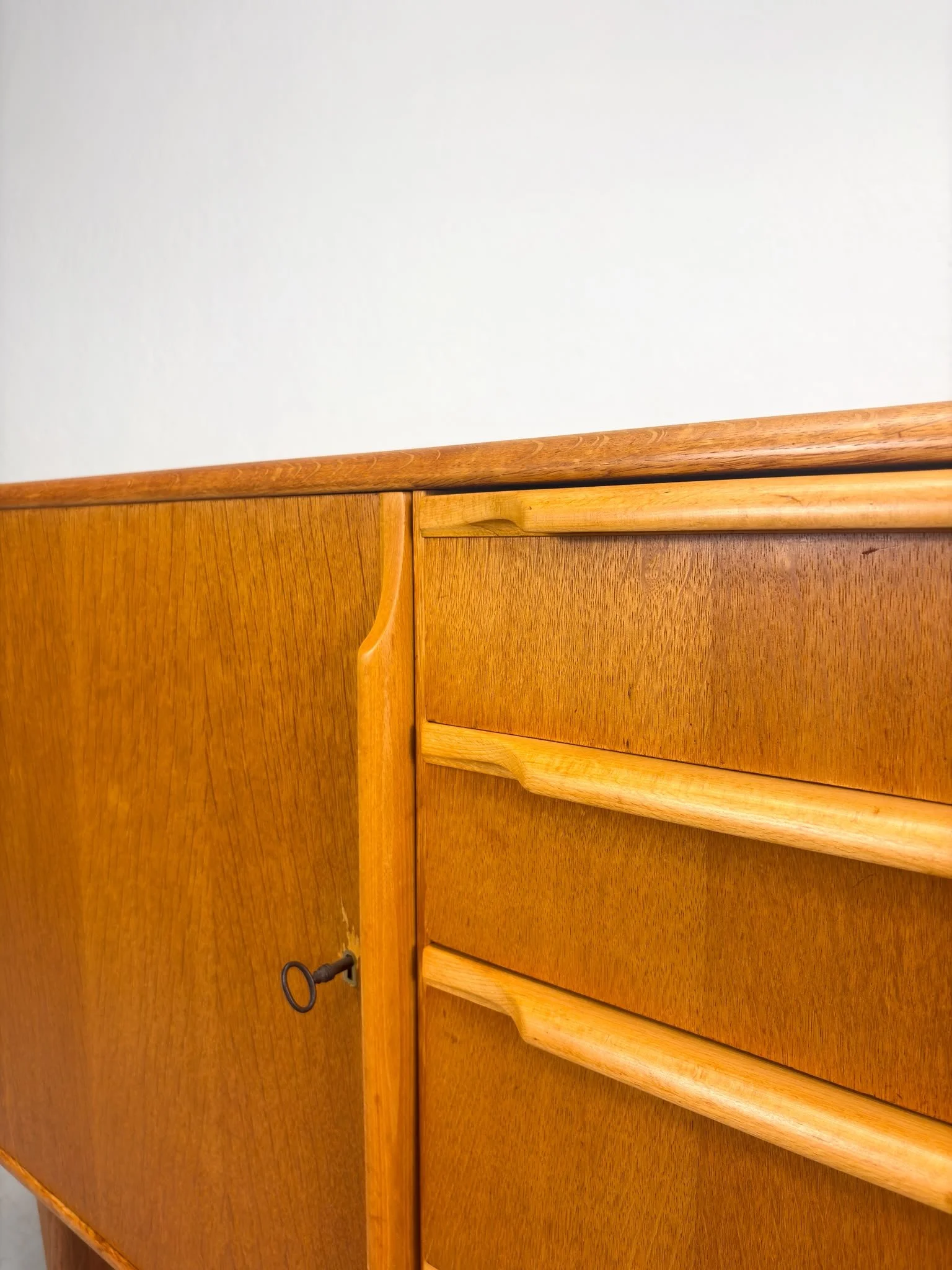 'DE01' Dressoir van Cees Braakman voor Pastoe (5).jpeg