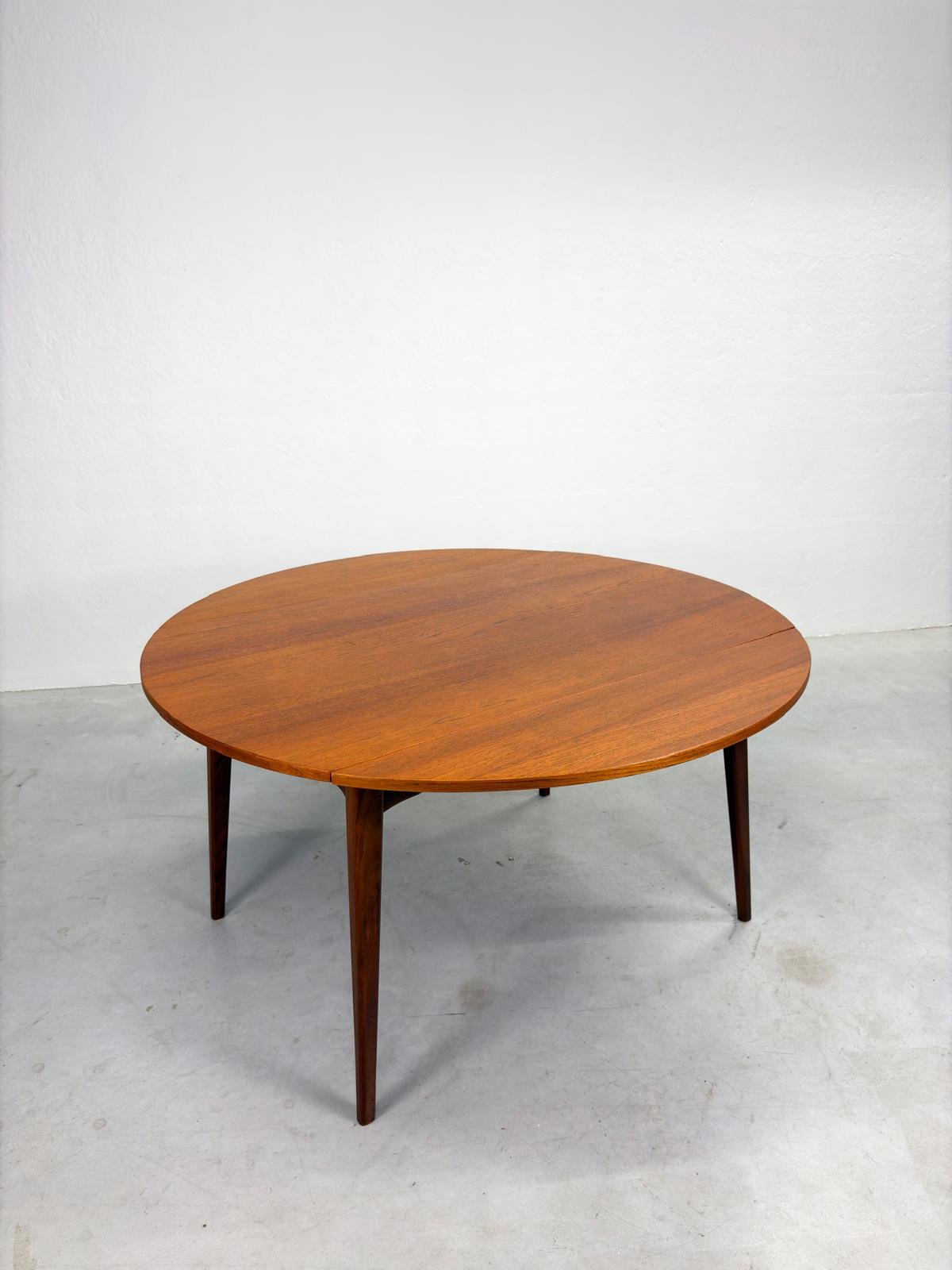 Uitschuifbare Ronde Eetkamertafel van Louis van Teeffelen (11).jpeg