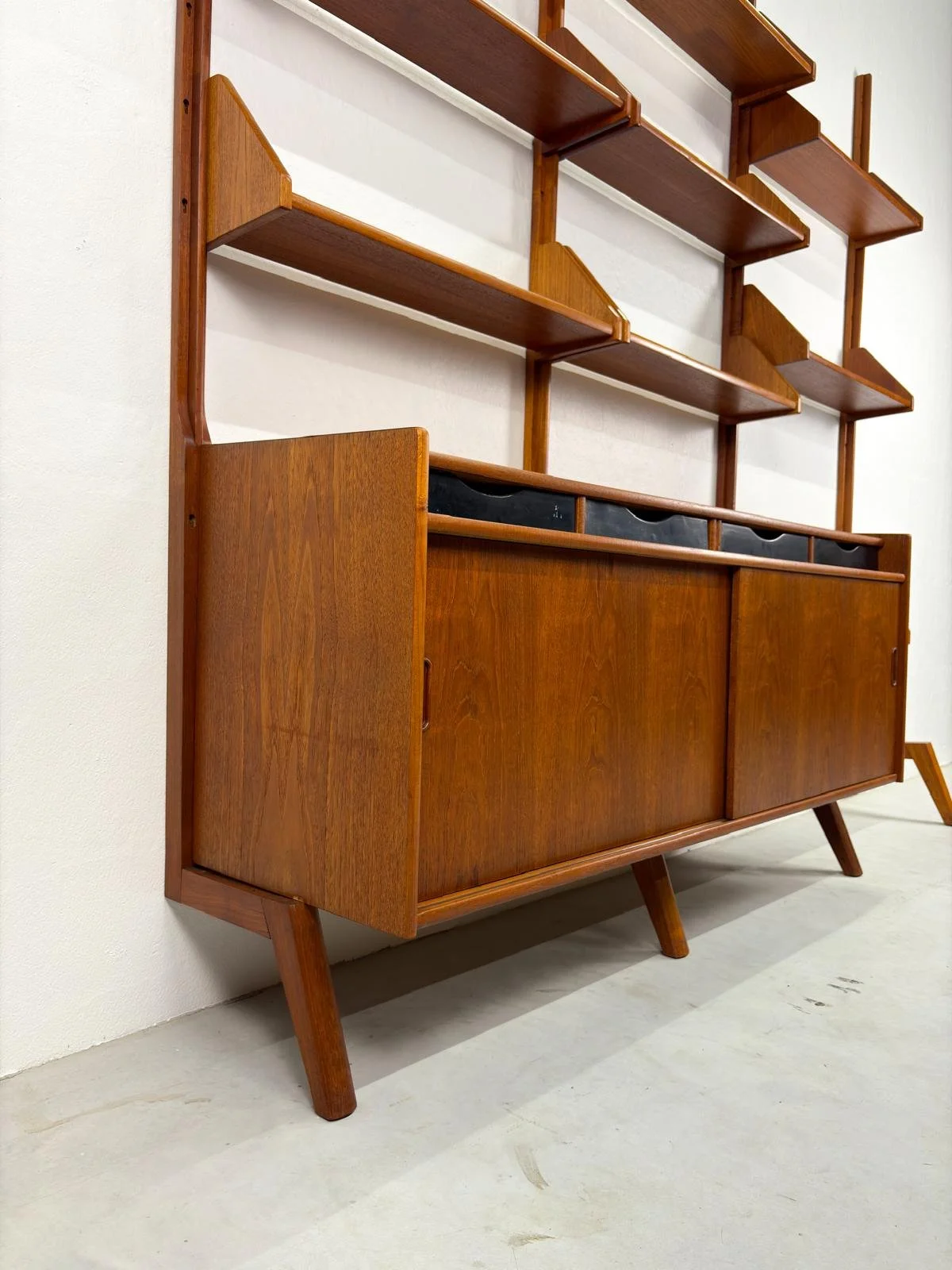 Vintage Modulair Wandsysteem O.M.F. 'Elementa' (19).jpg