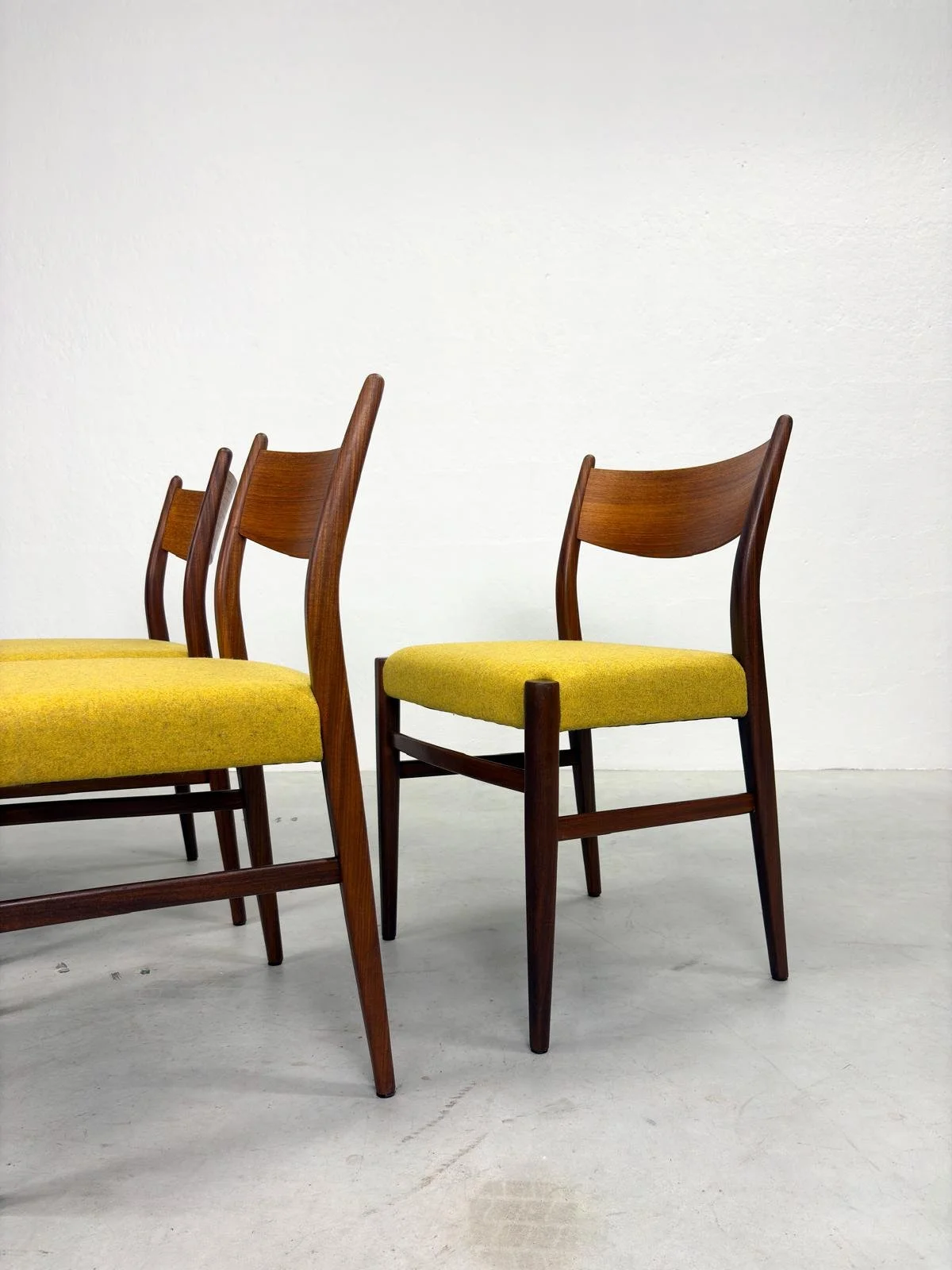 Set 'SA10' Eetkamerstoelen van Cees Braakman voor Pastoe (10).jpeg
