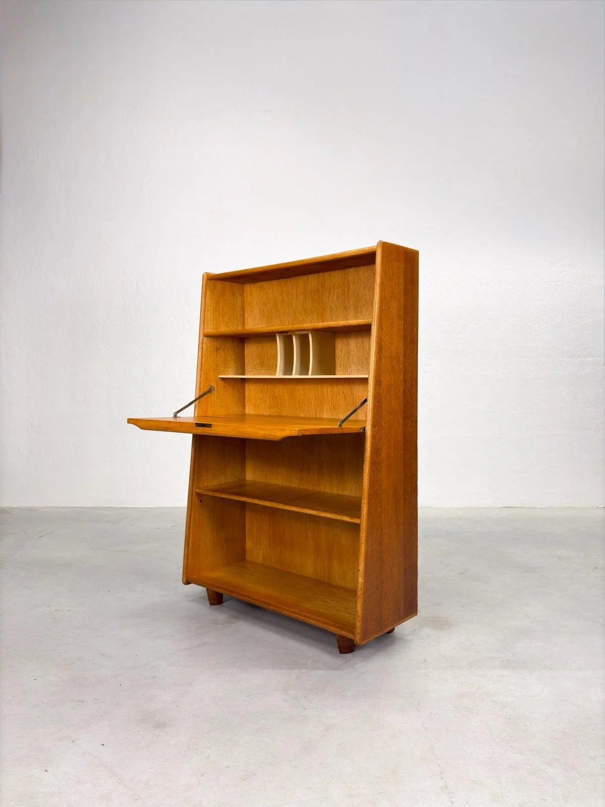 Pastoe 'BE04' Secretaire van Cees Braakman (9).jpeg