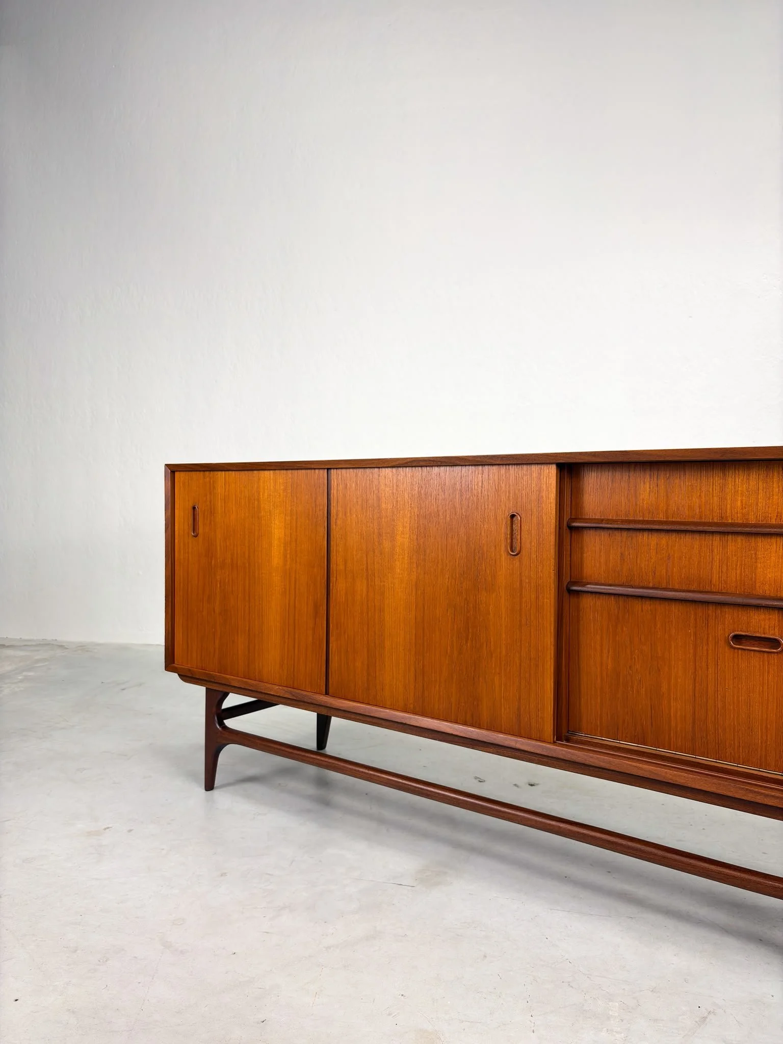 Mid-century Dressoir van Teakhout (17).jpeg