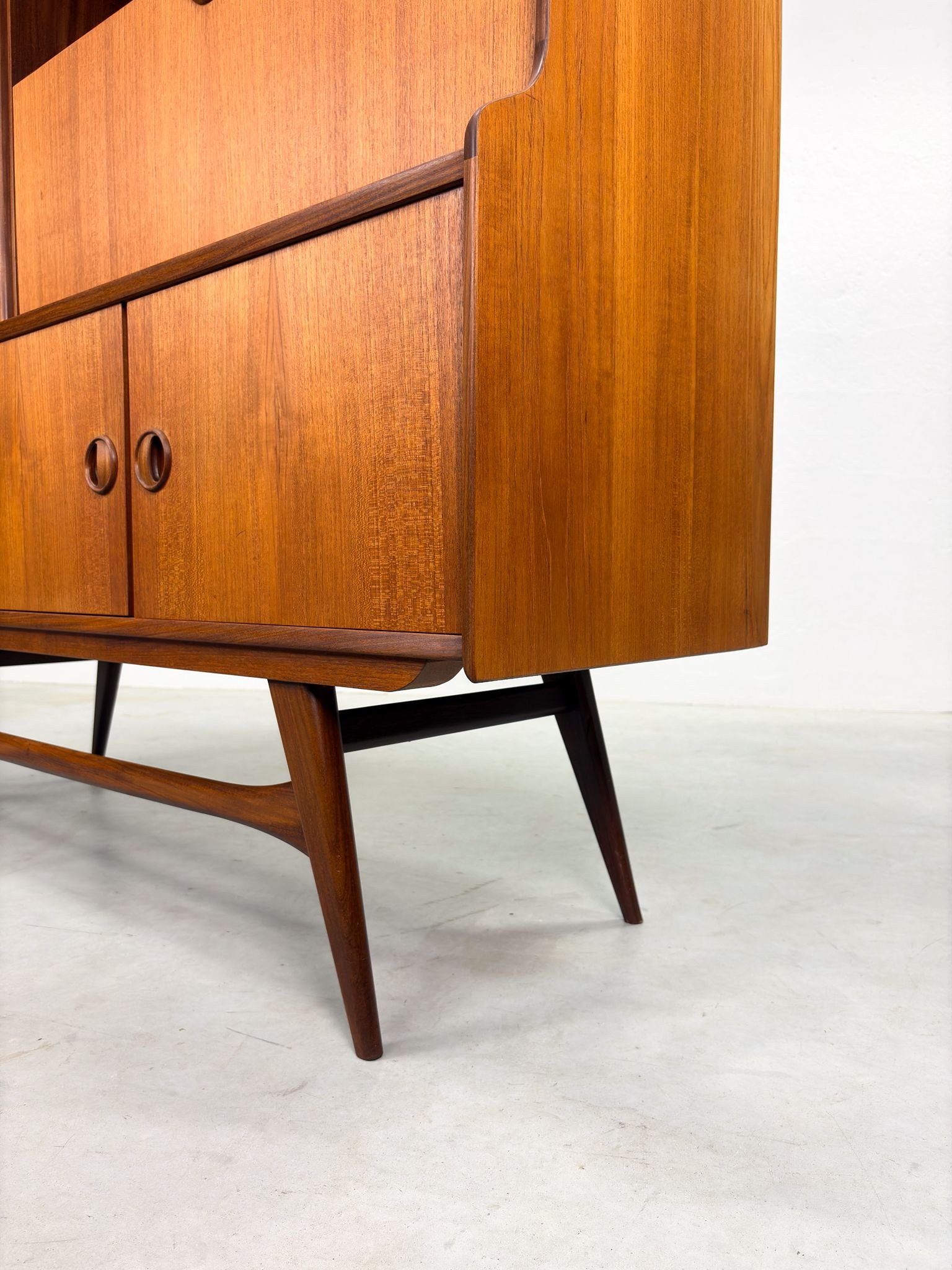 Dressoir van Louis van Teeffelen voor Wébé (12).jpeg