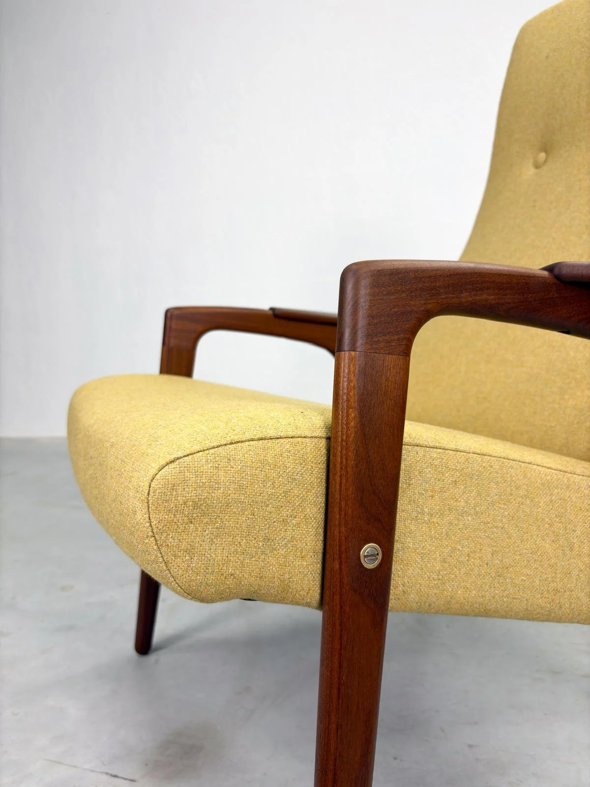 Pastoe 'Ruster' Fauteuil van Yngve Ekström Hoog (11).jpeg