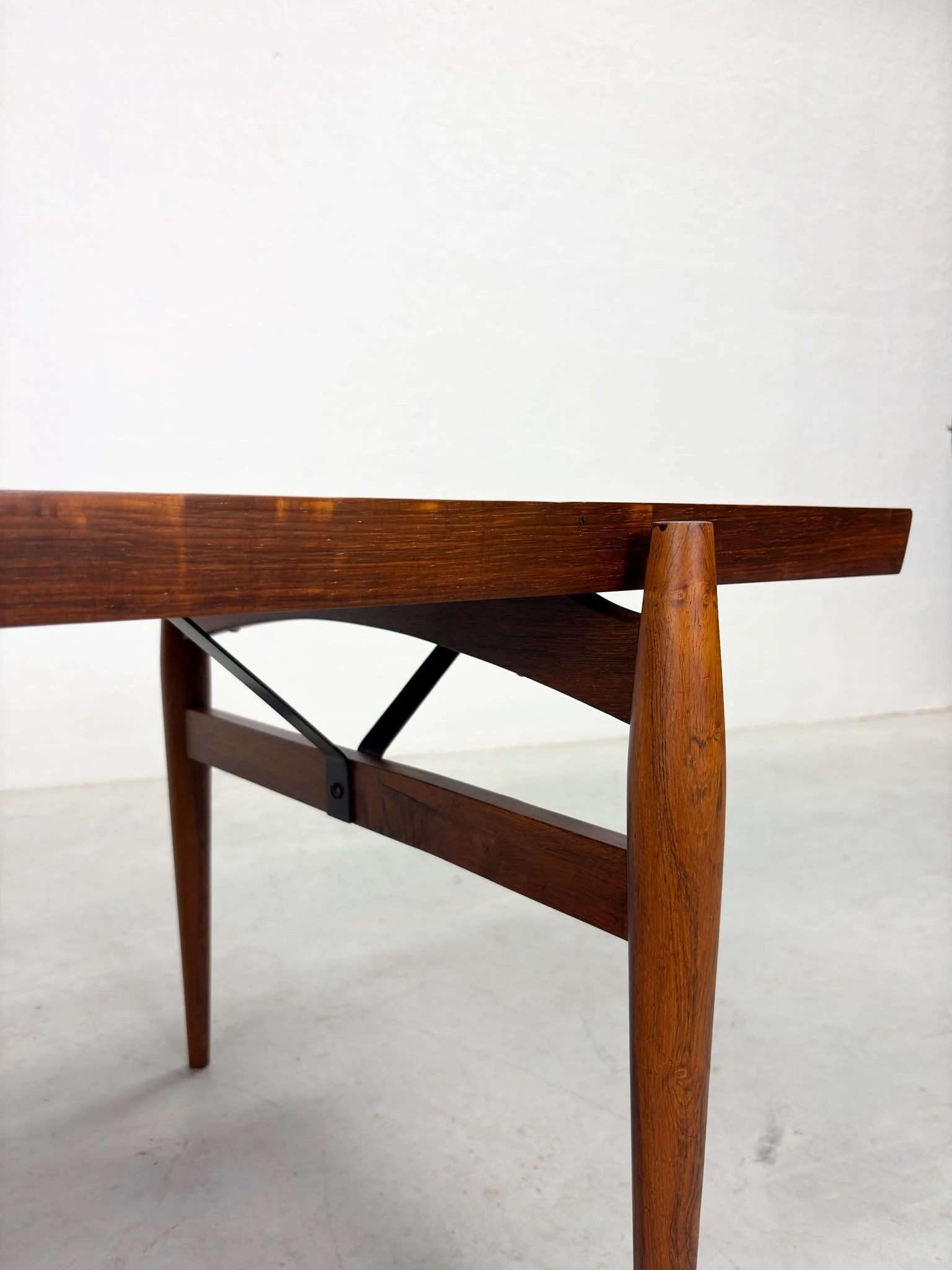 Deense Mid-century Salontafel van Palissander (12).jpeg