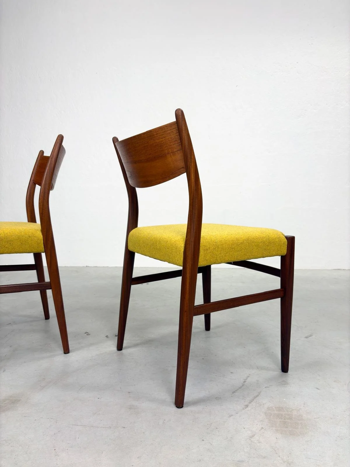 Set 'SA10' Eetkamerstoelen van Cees Braakman voor Pastoe (3).jpeg
