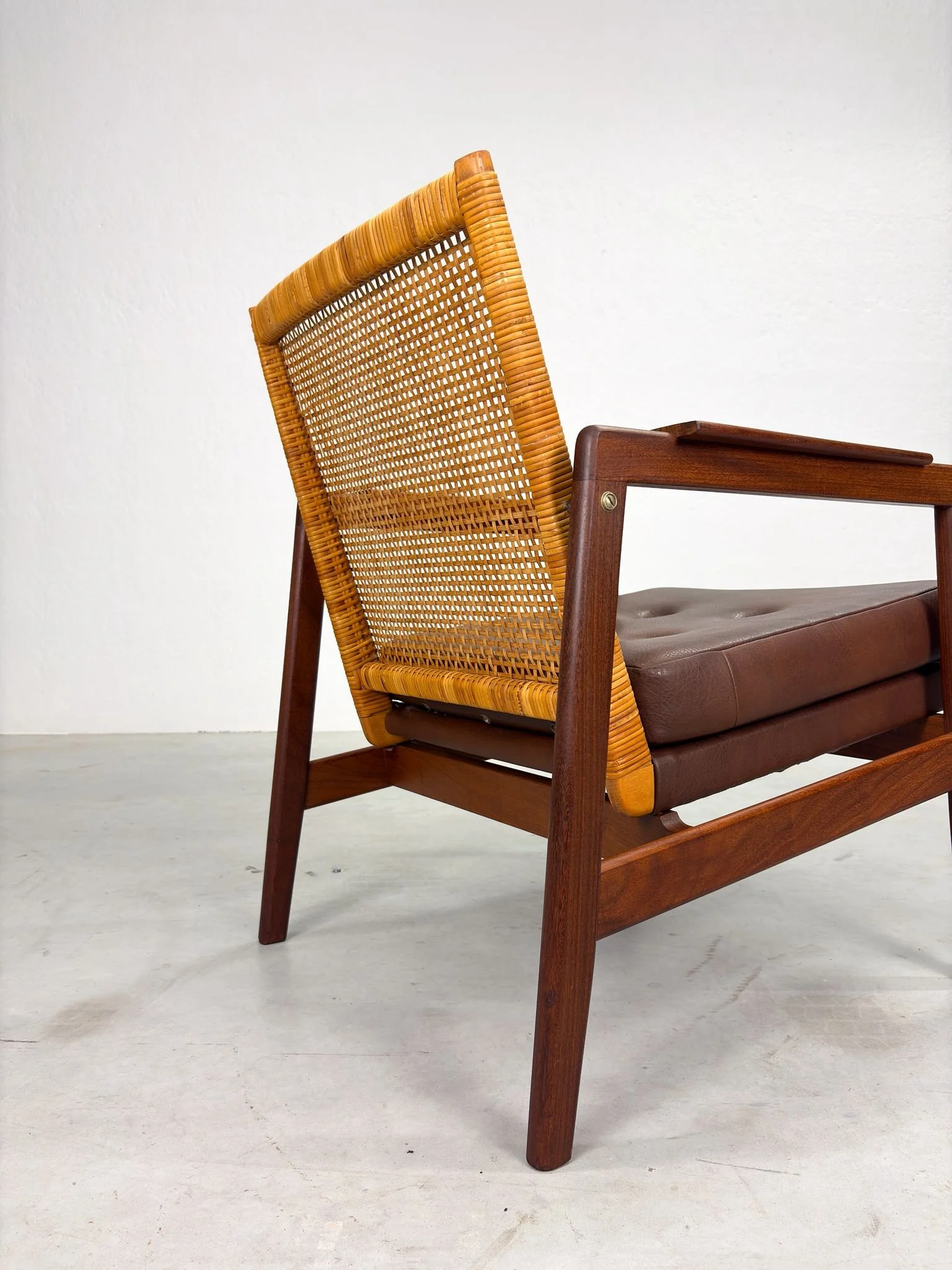 Mid-century Fauteuil van P.J Muntendam voor Gebr. Jonkers (13).jpeg