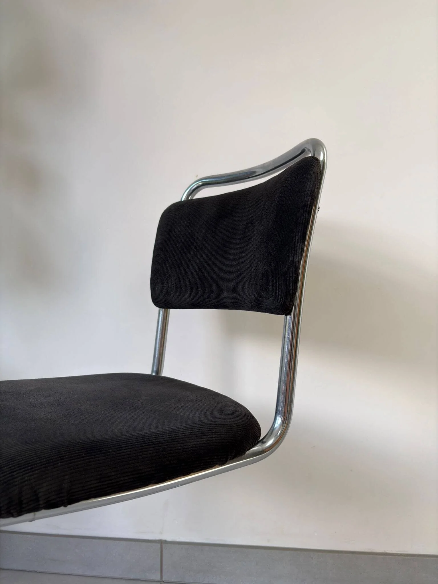 Vintage eetkamerstoel Gispen model 101 (9).jpg