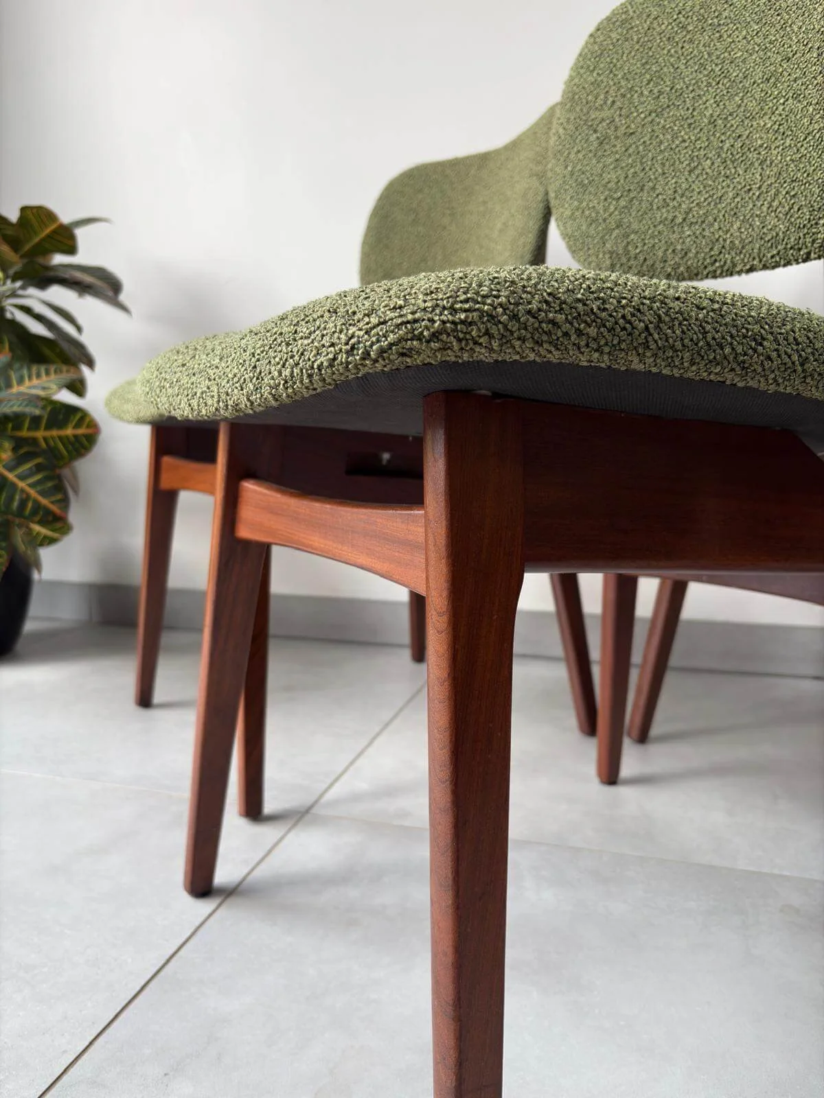 Set vintage Deens Design Eetkamerstoelen (11).jpg