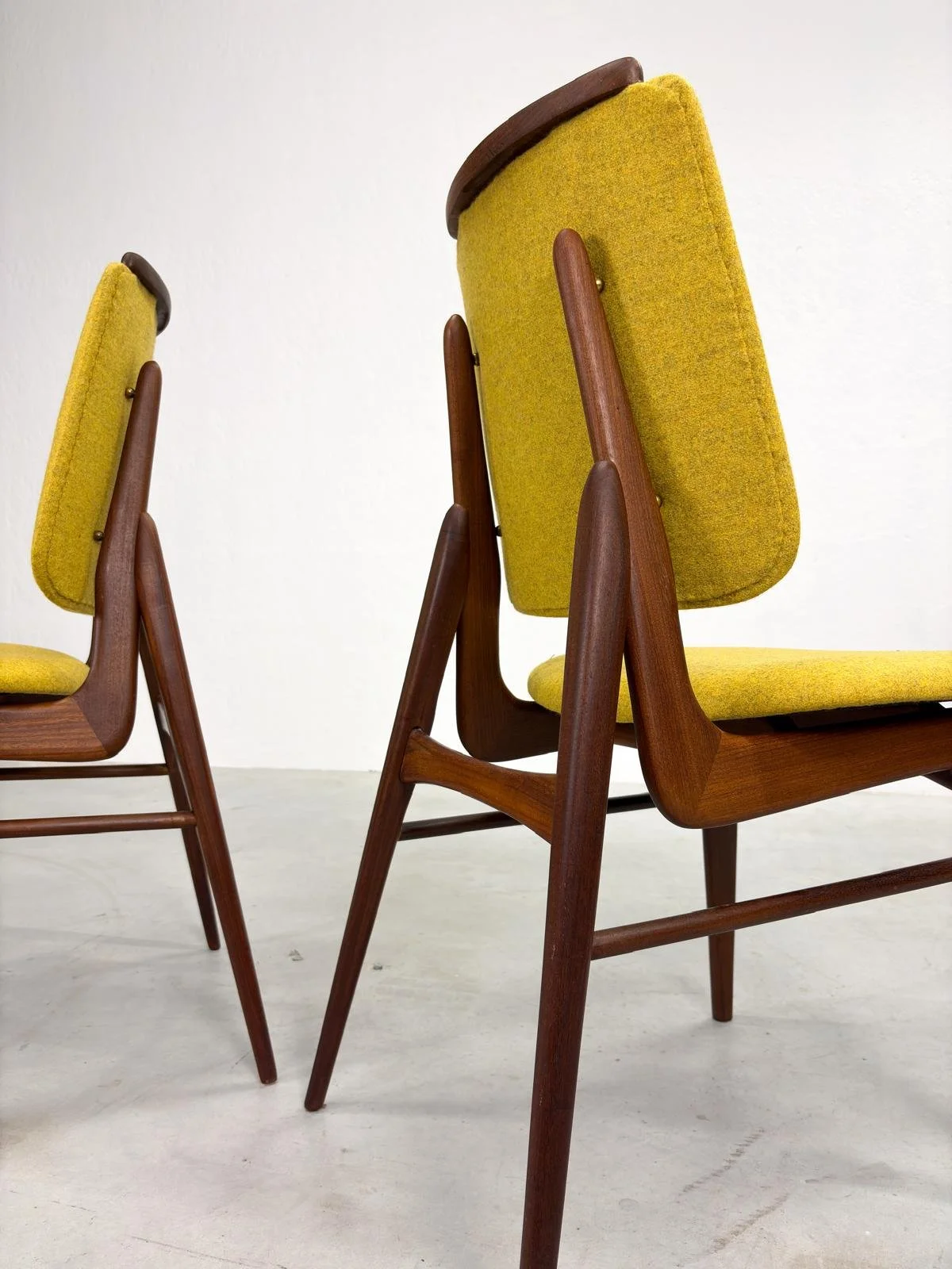 Zeldzame Set Mid-Century Eetkamerstoelen van AwA (10).jpeg