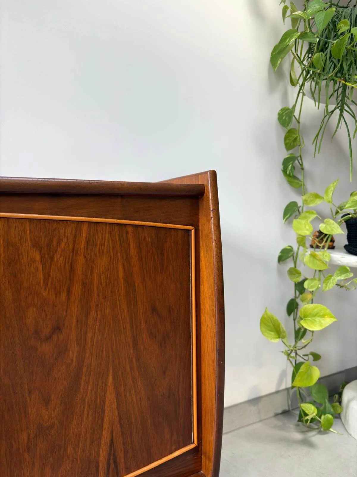Uniek Vintage Mid-century Dressoir van Teak (20).jpg