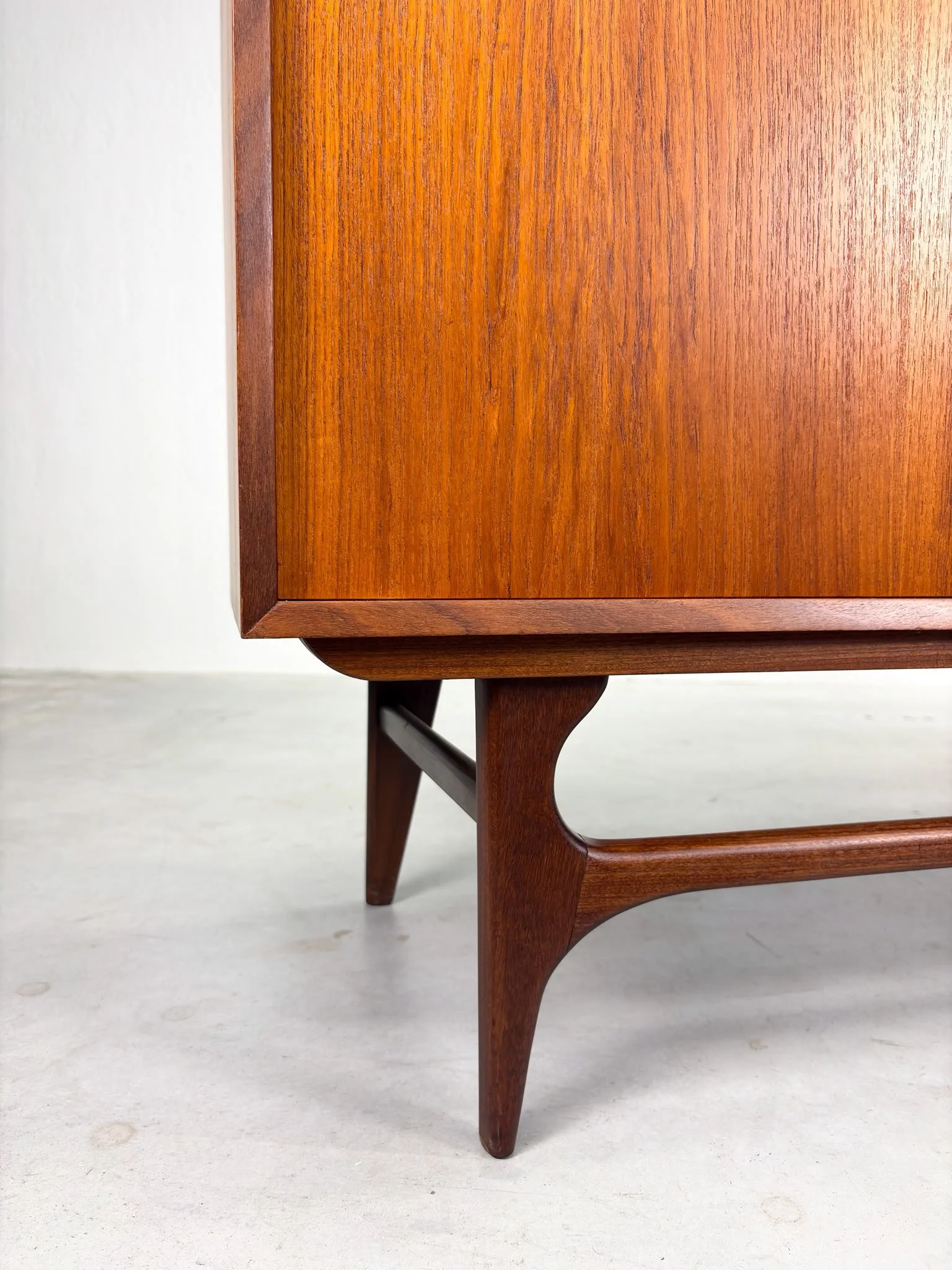 Mid-century Dressoir van Teakhout (12).jpeg