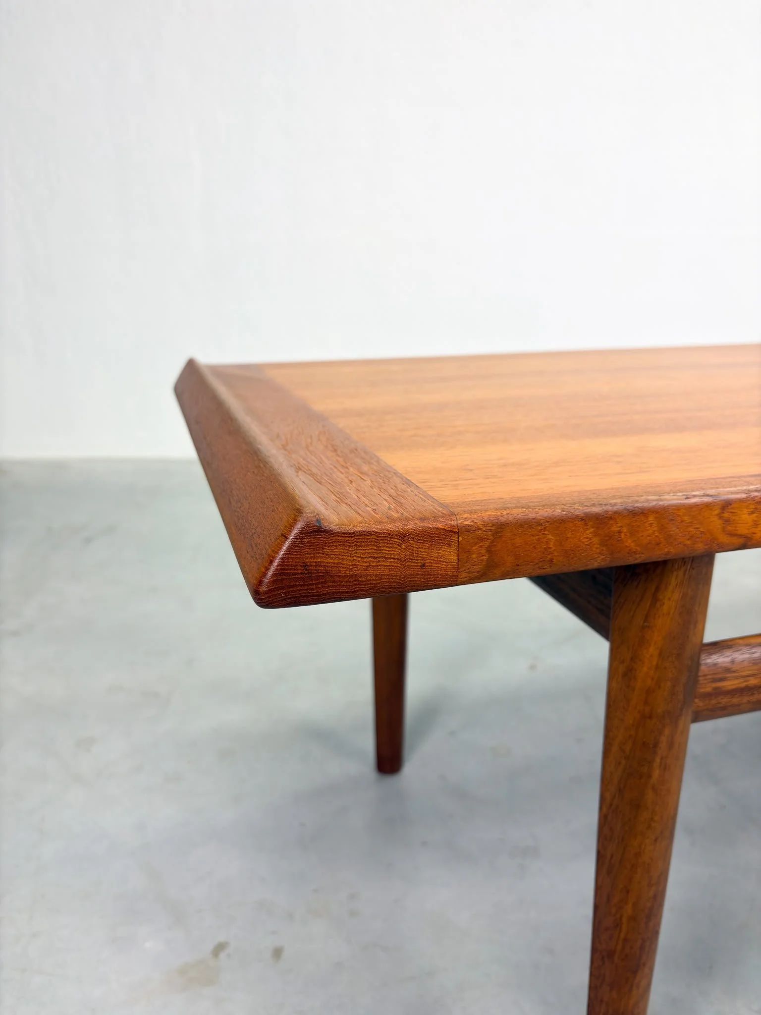 Salontafel van Torbjørn Afdal voor Haug Snekkeri (2).jpeg