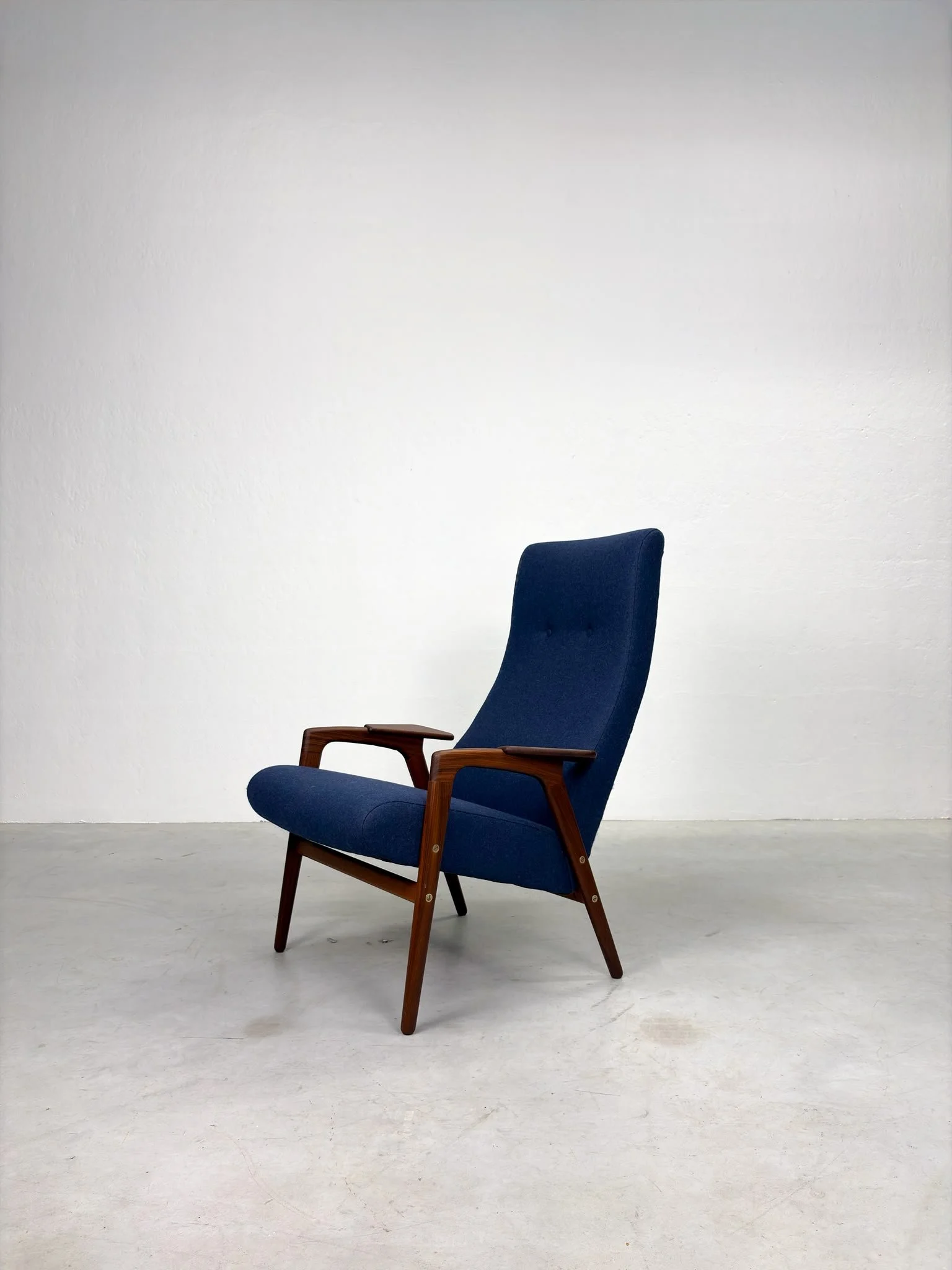 Pastoe 'Ruster' Fauteuil van Yngve Ekström (14).jpeg