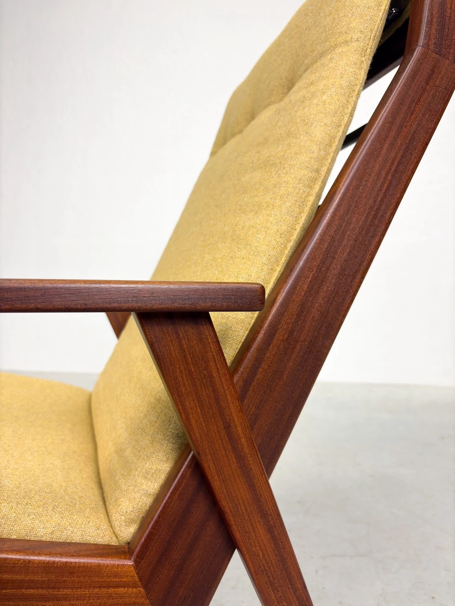 '1611' Fauteuil van Rob Parry voor Gelderland (12).jpeg
